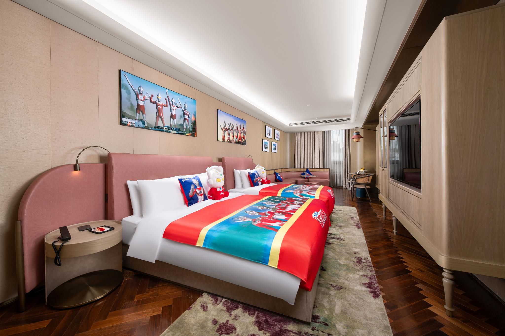 Ultraman Family Theme Room
