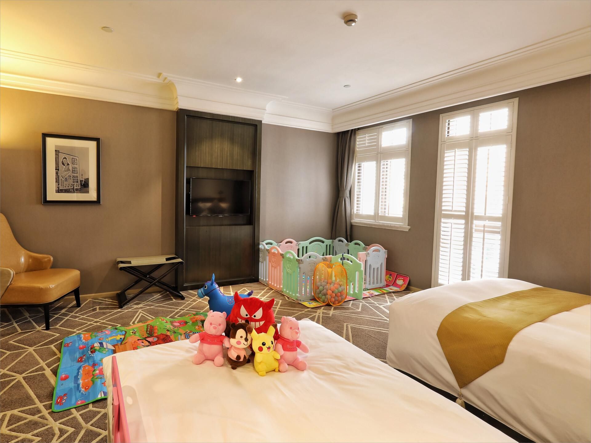 WH - Wenxin Family Room