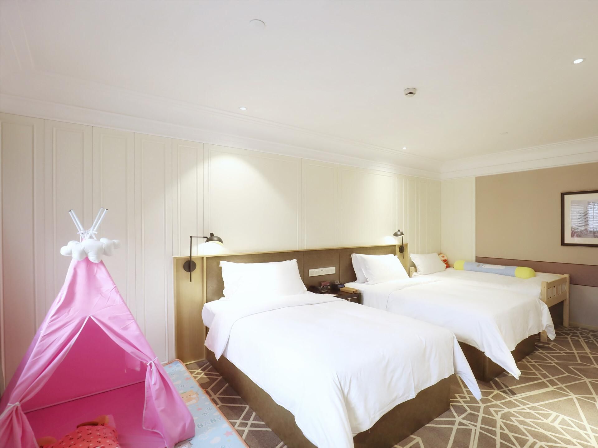 WH - Duhui Triple Room