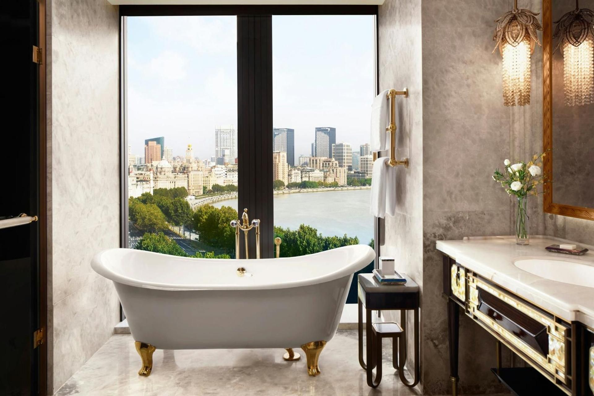 Grand Bund View Room