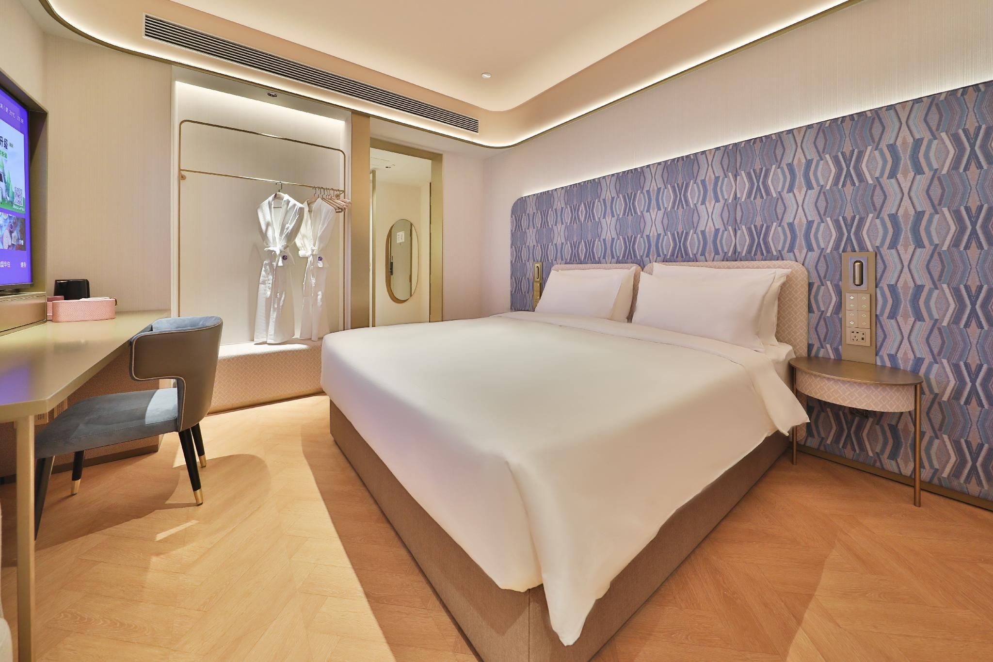 Huazhu - Xinyi Standard 1 Bed Room