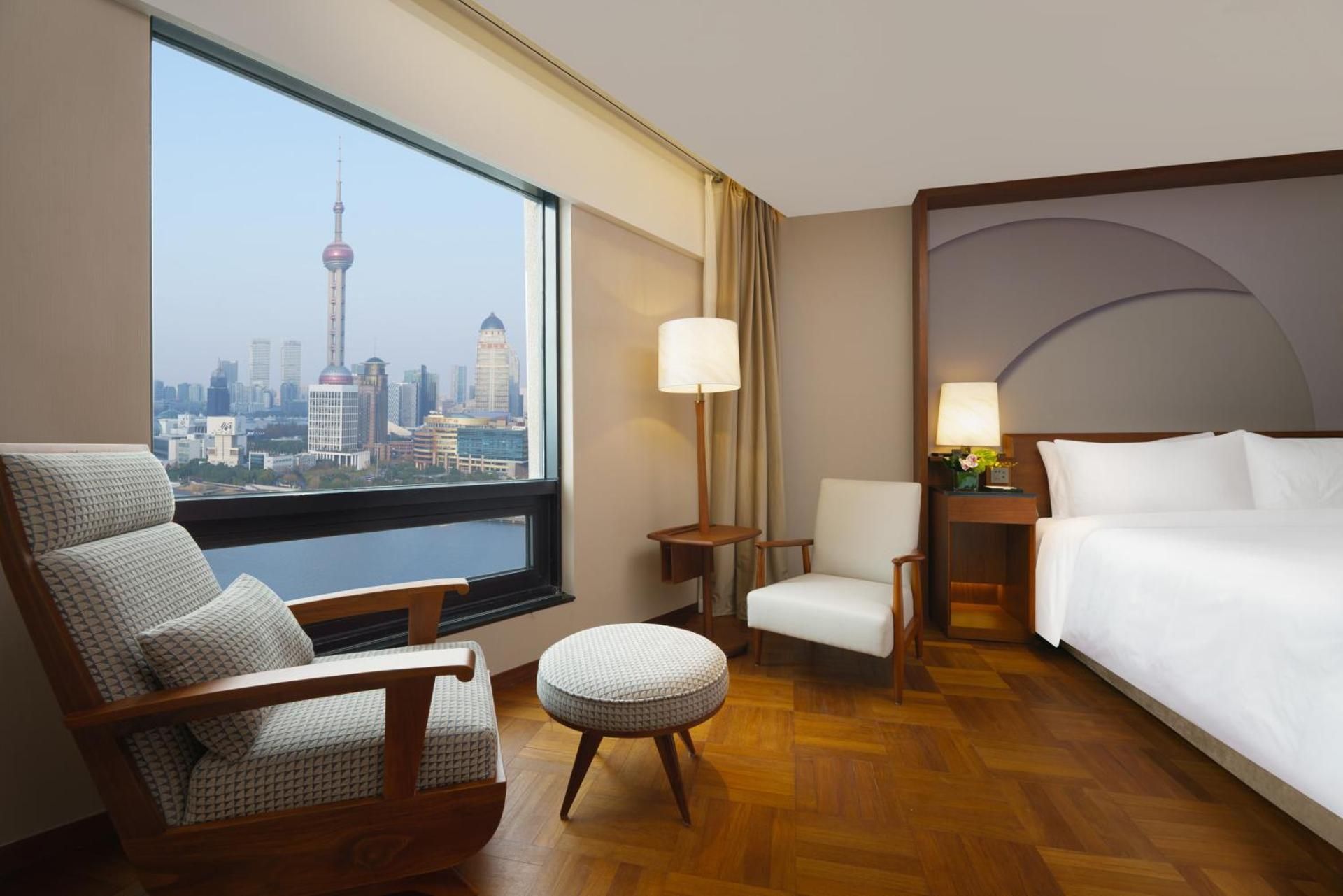 MaxX - Bund Suite with River View