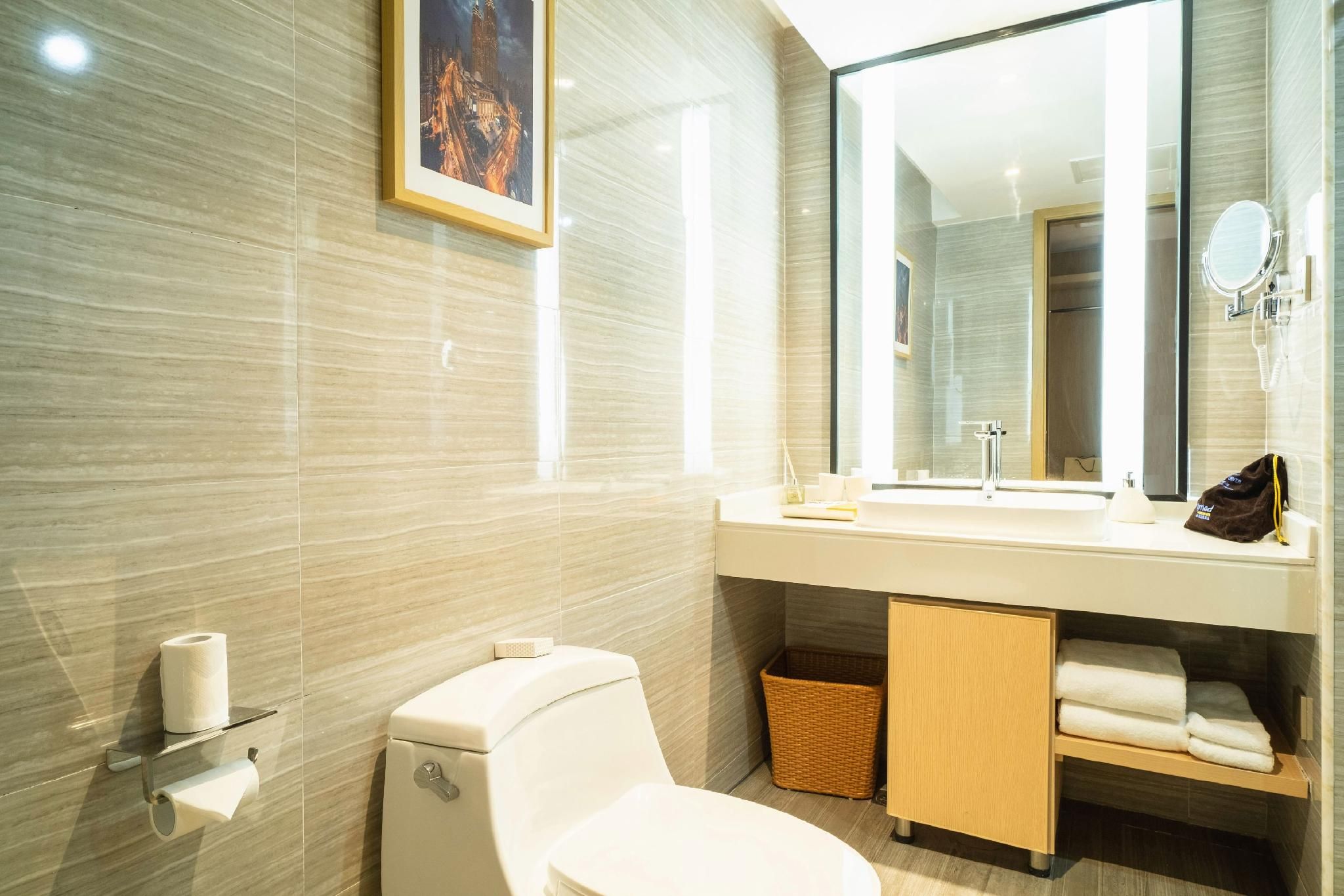 Premier Suite