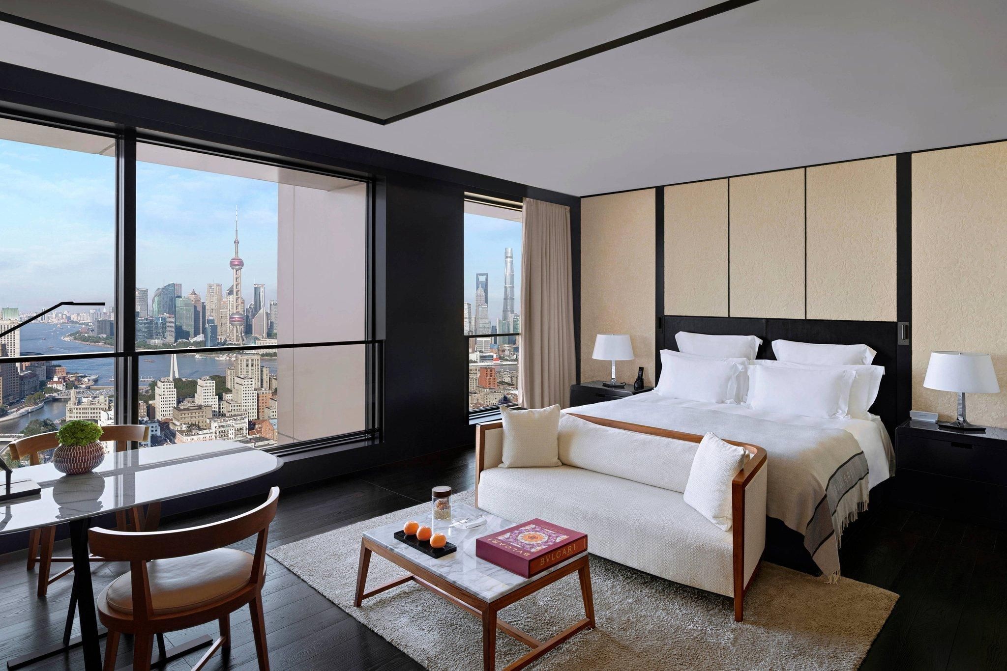 Premium Guest Room, Guest room, 1 King, Pearl Tower view, River view