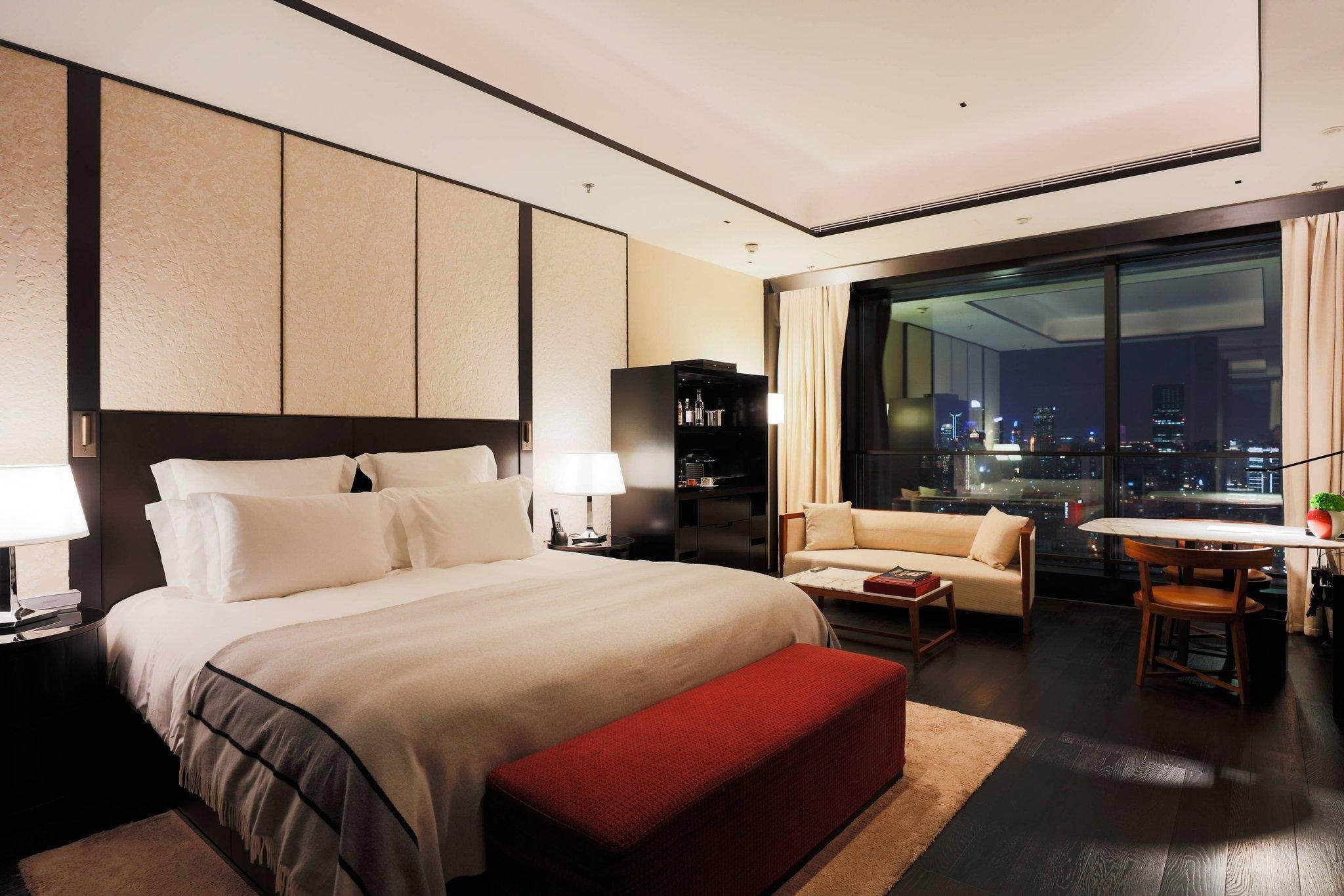Bvlgari Hotel Shanghai Superior Guest Room, Guest room, 1 King, City view