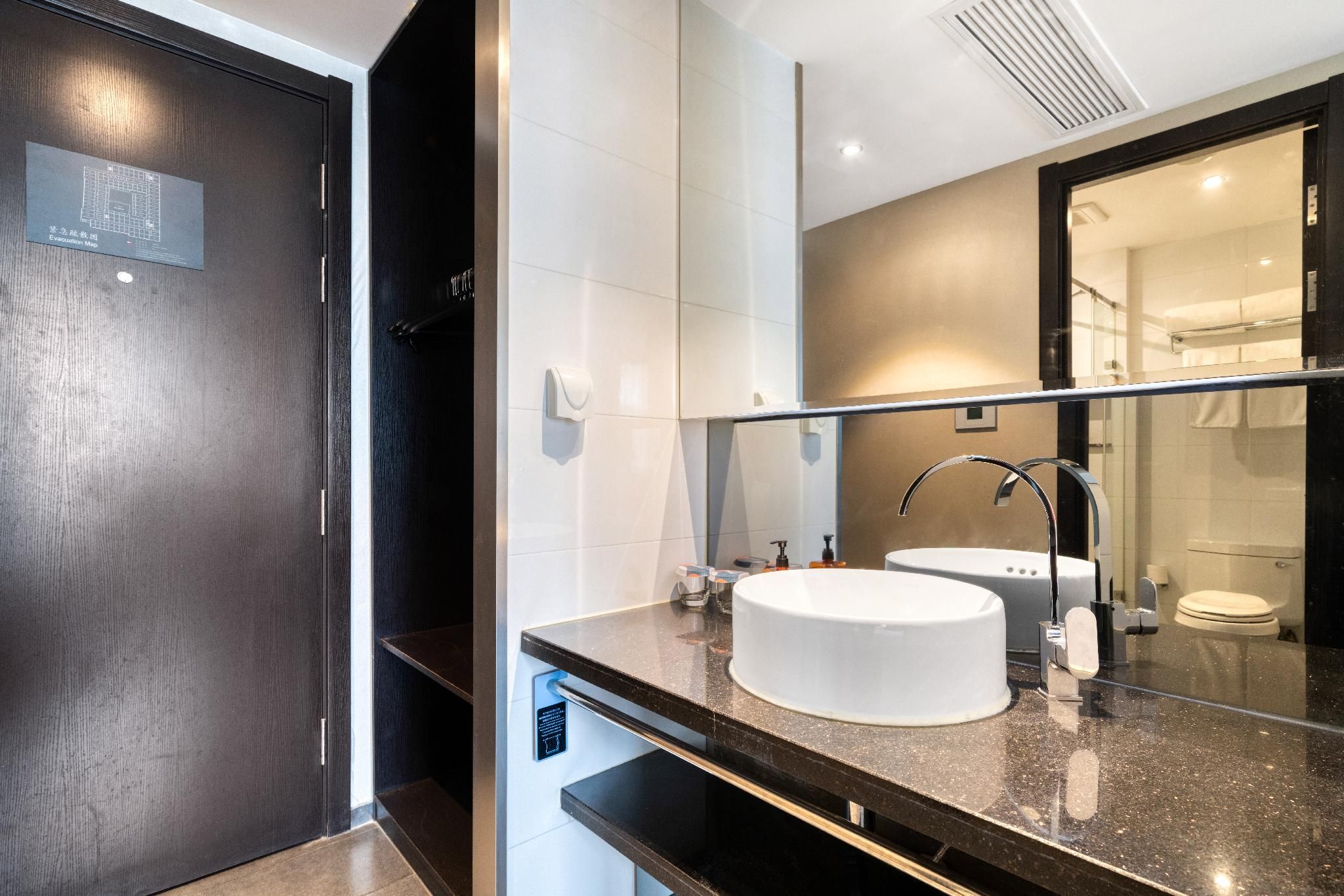 Business Queen Bed Room