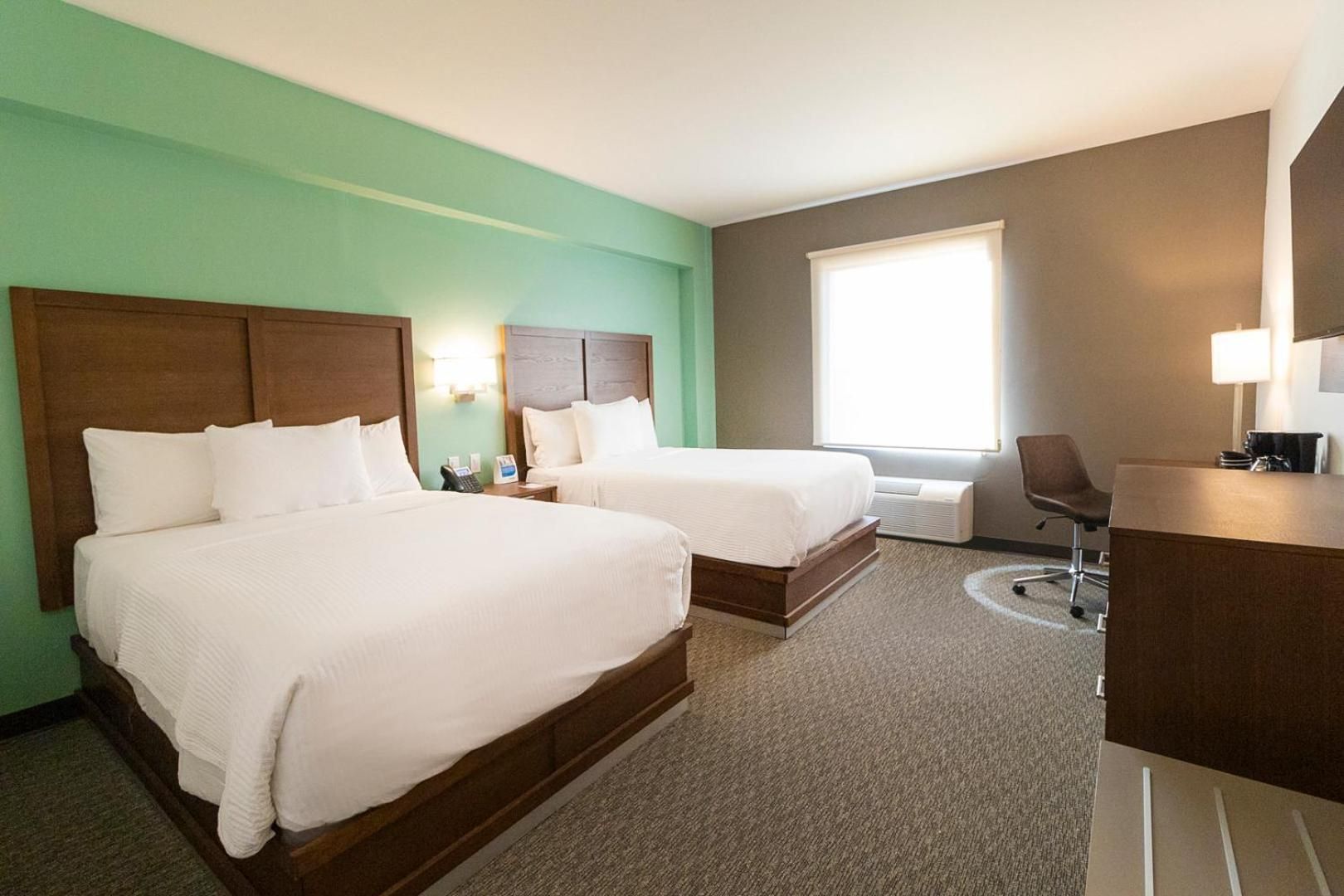 Comfort Inn Ciudad Juarez Quadruple Room - Non Smoking/Interior Hall