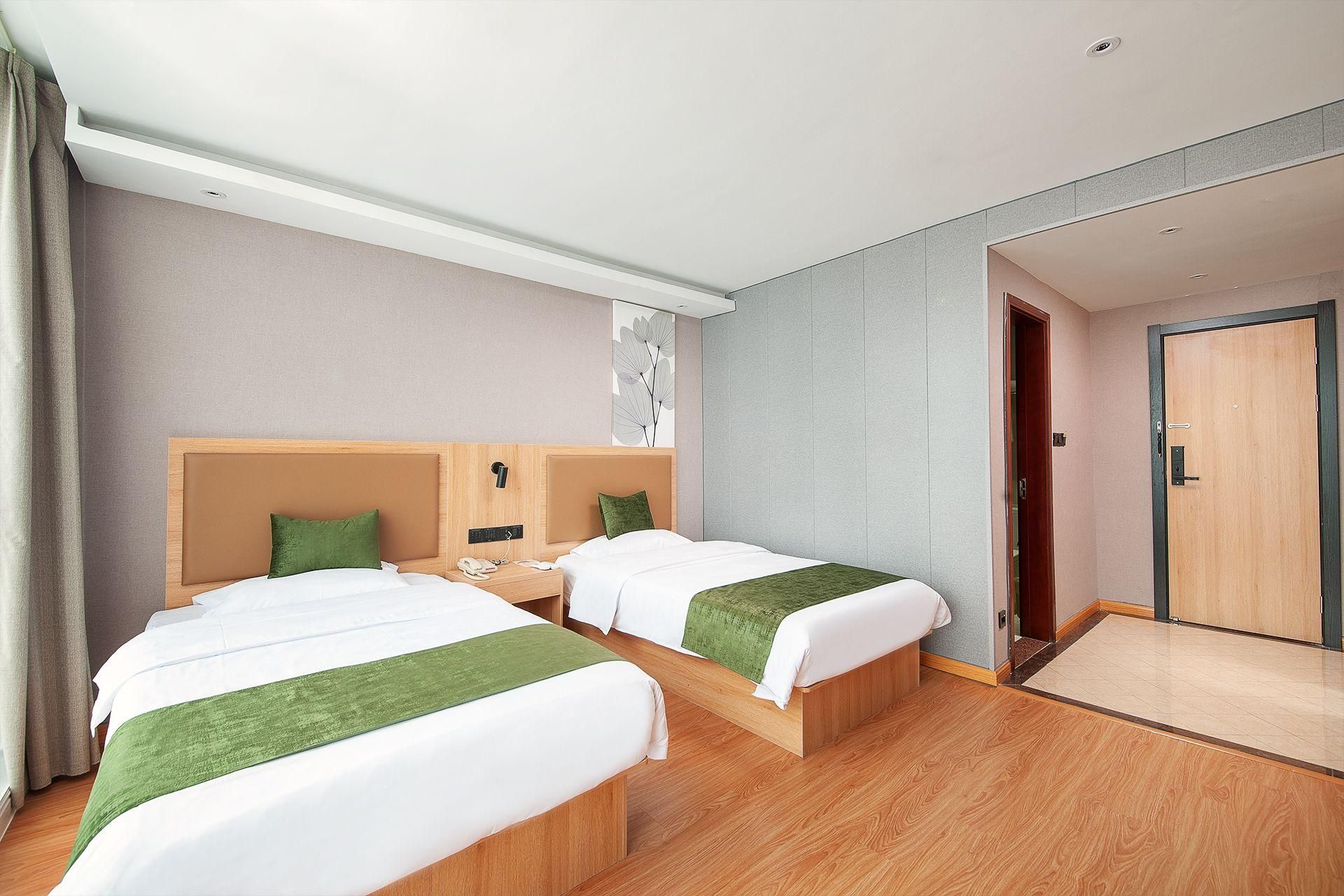 2 Bed Twin Superior Room