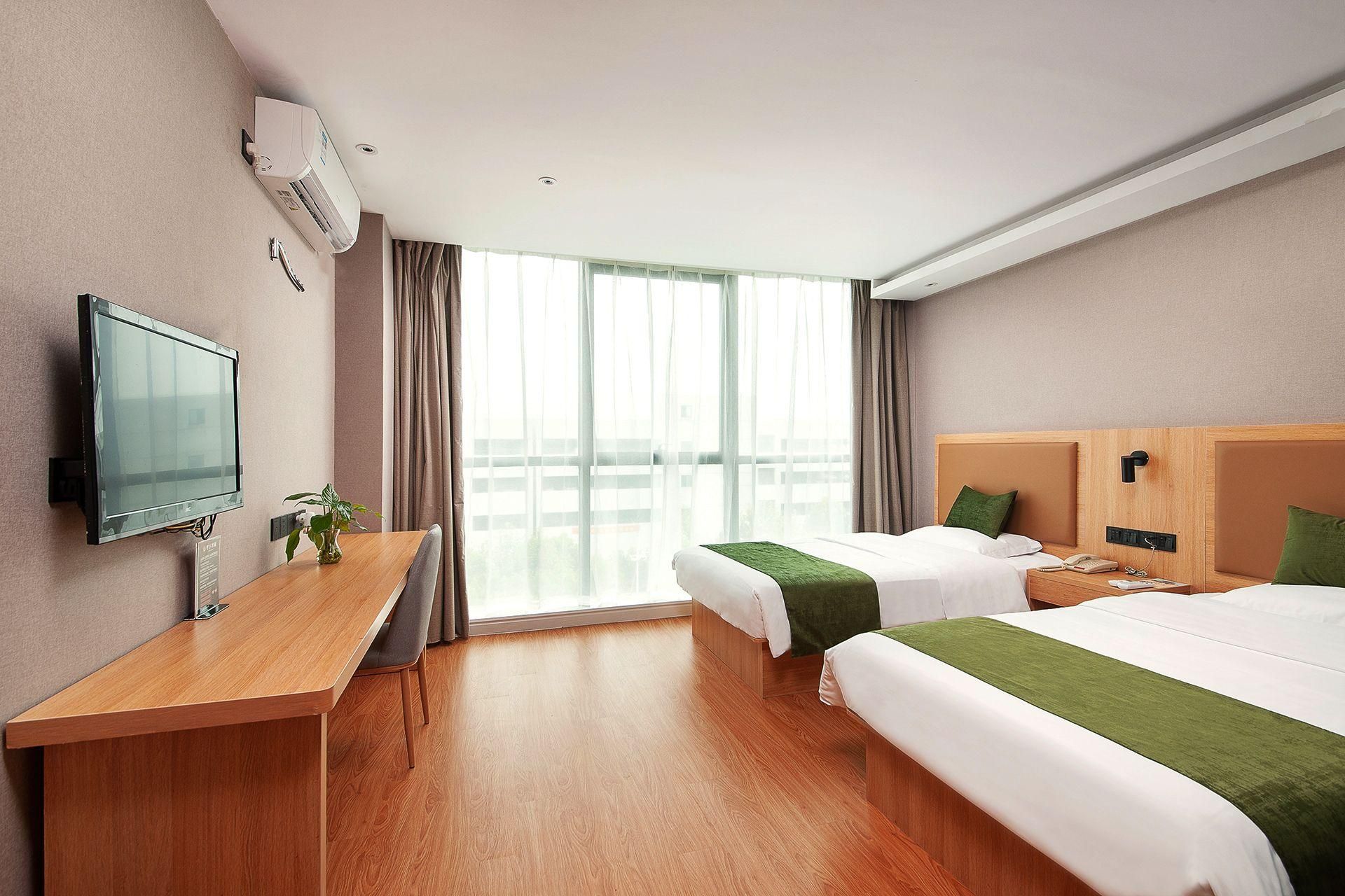 2 Bed Twin Superior Room