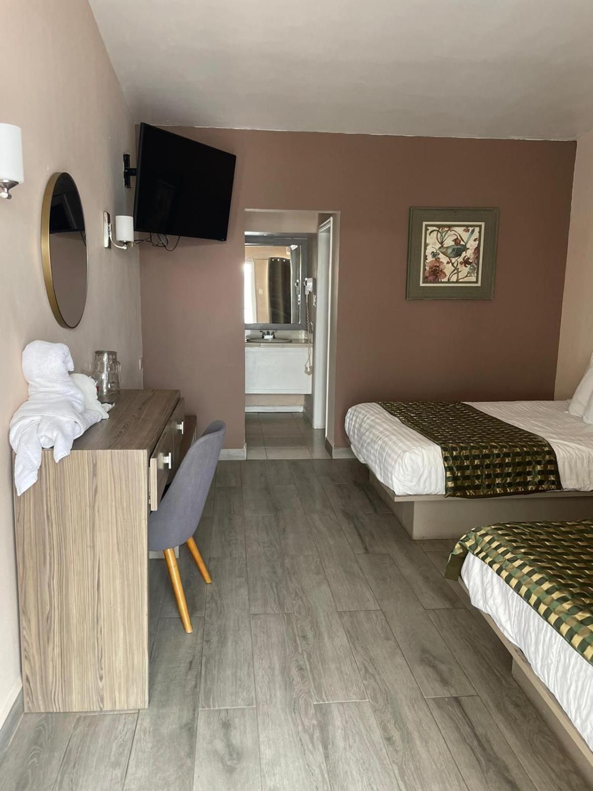 Twin Room