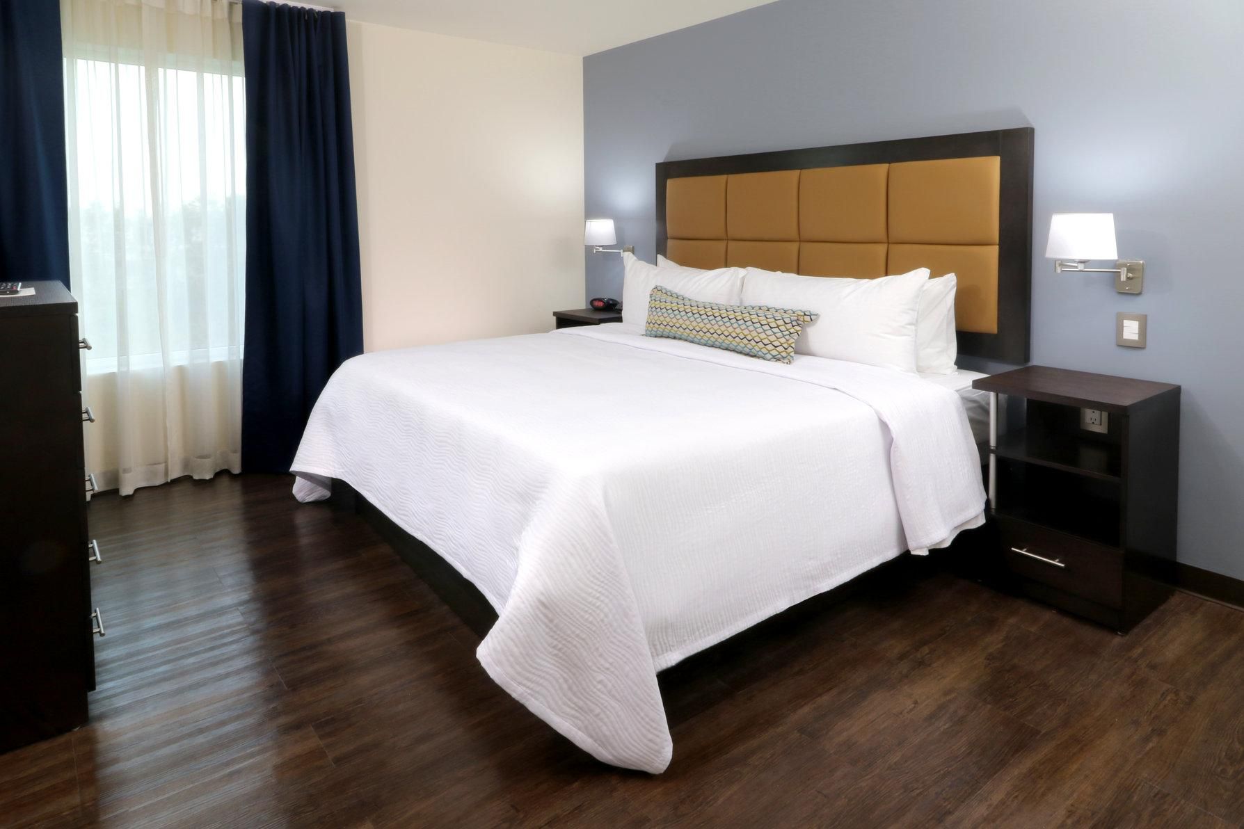 1 King Bed One Bedroom Suite