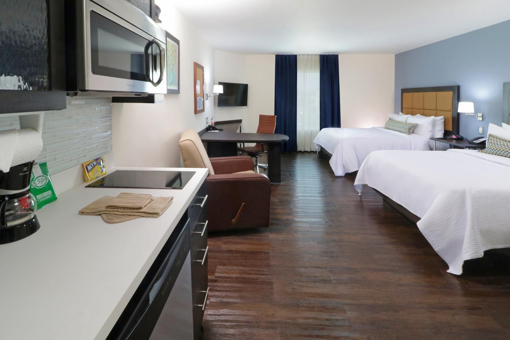 2 Queen Beds Studio Suite