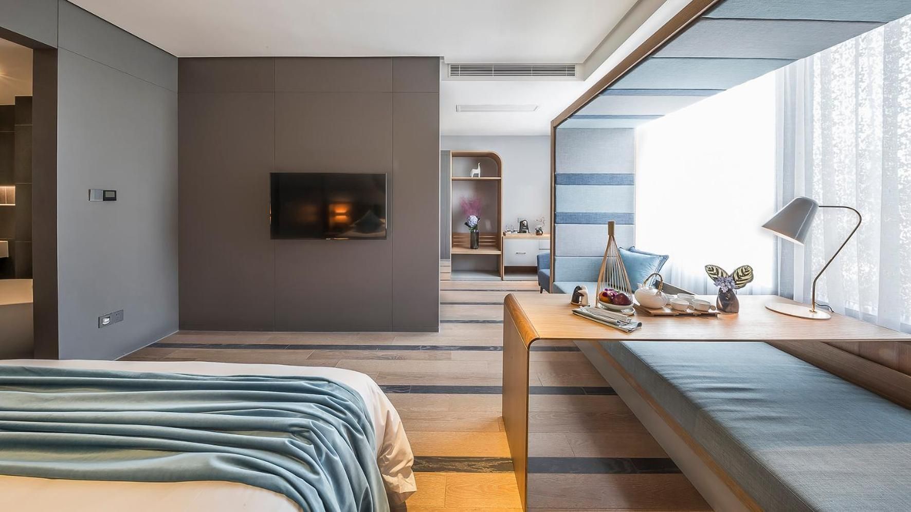 Executive Four Seasons Room