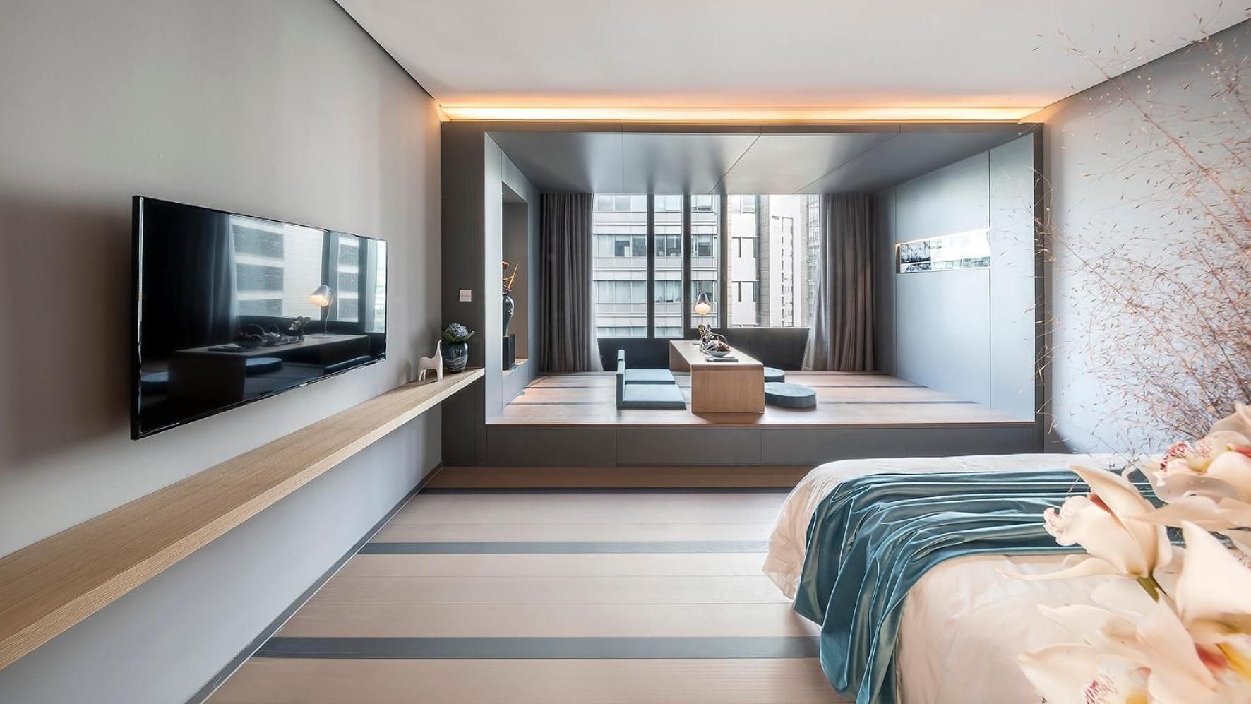 Family Room with Tatami Area