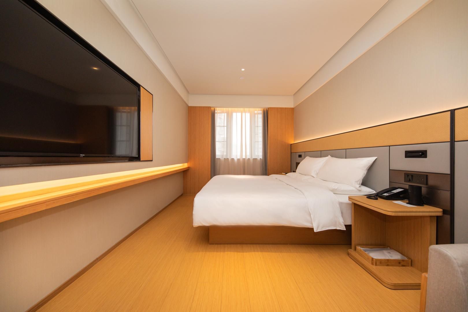 Business Queen Bed Room