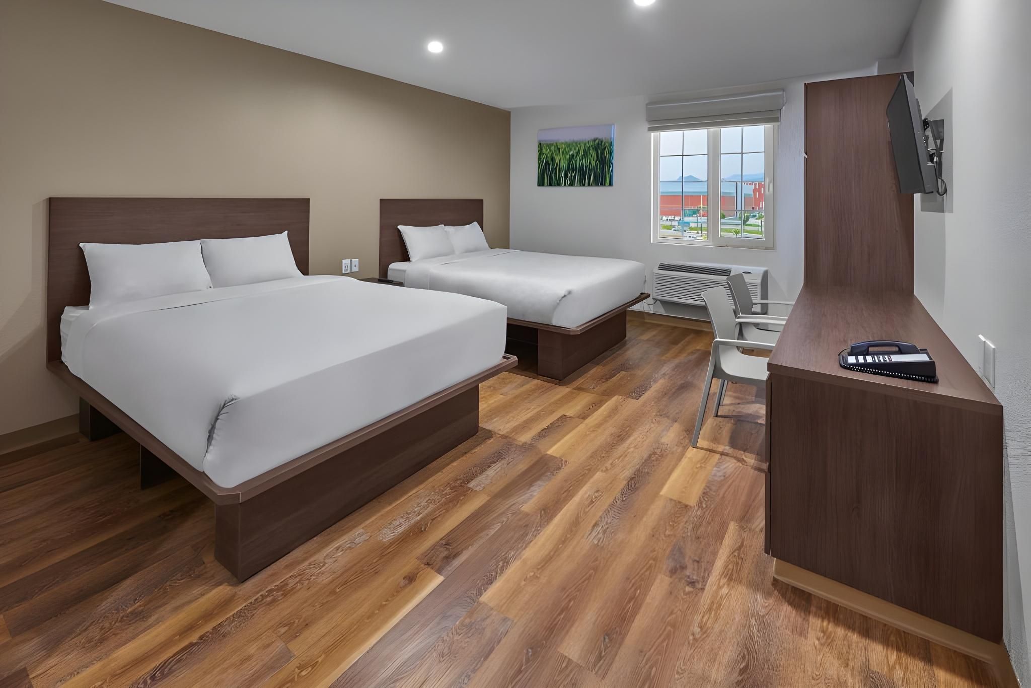Queen Suite with Two Queen Beds