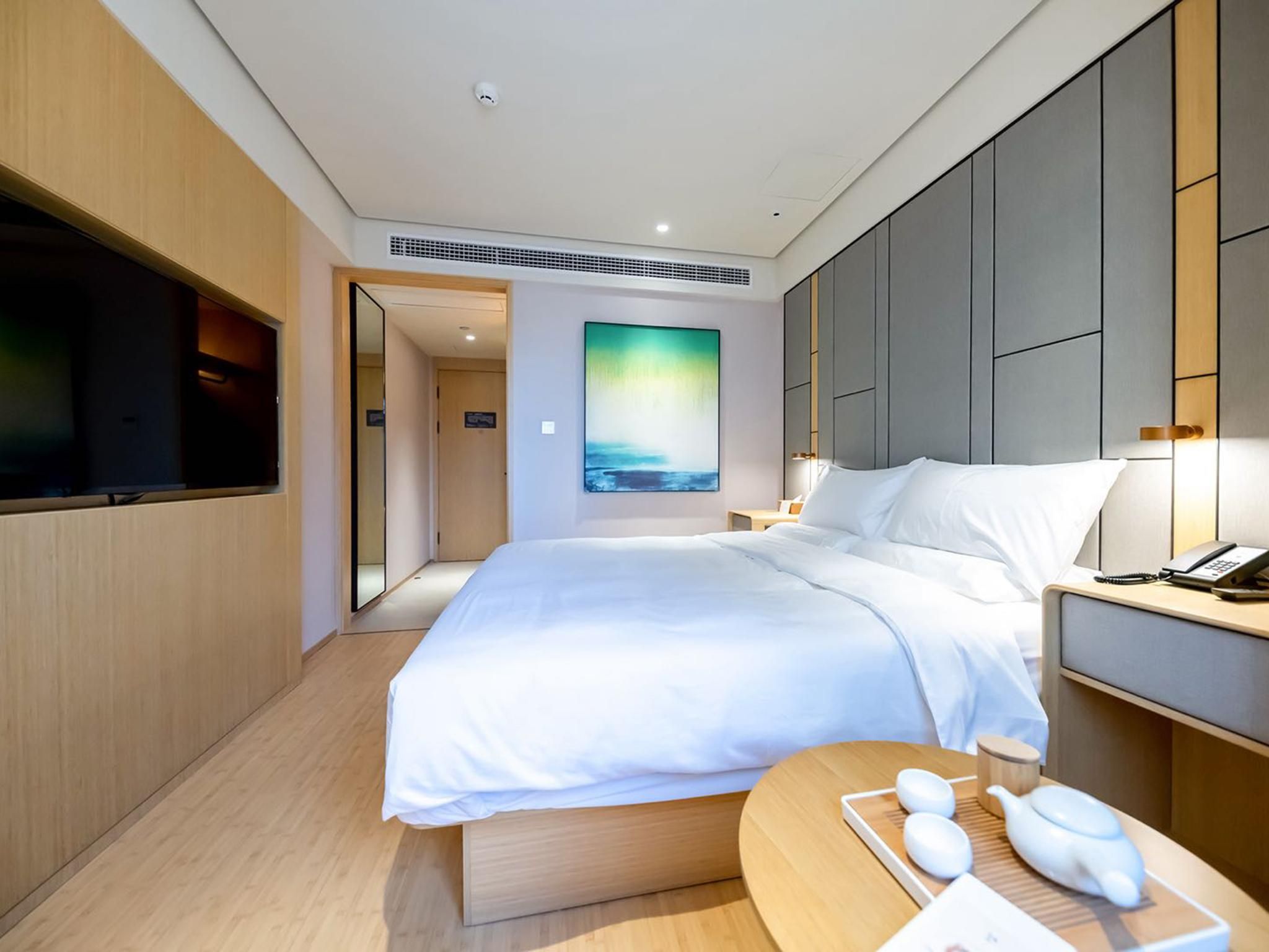 Ji Hotel Shanghai Ningguo Road Metro Station Business Queen Bed Room