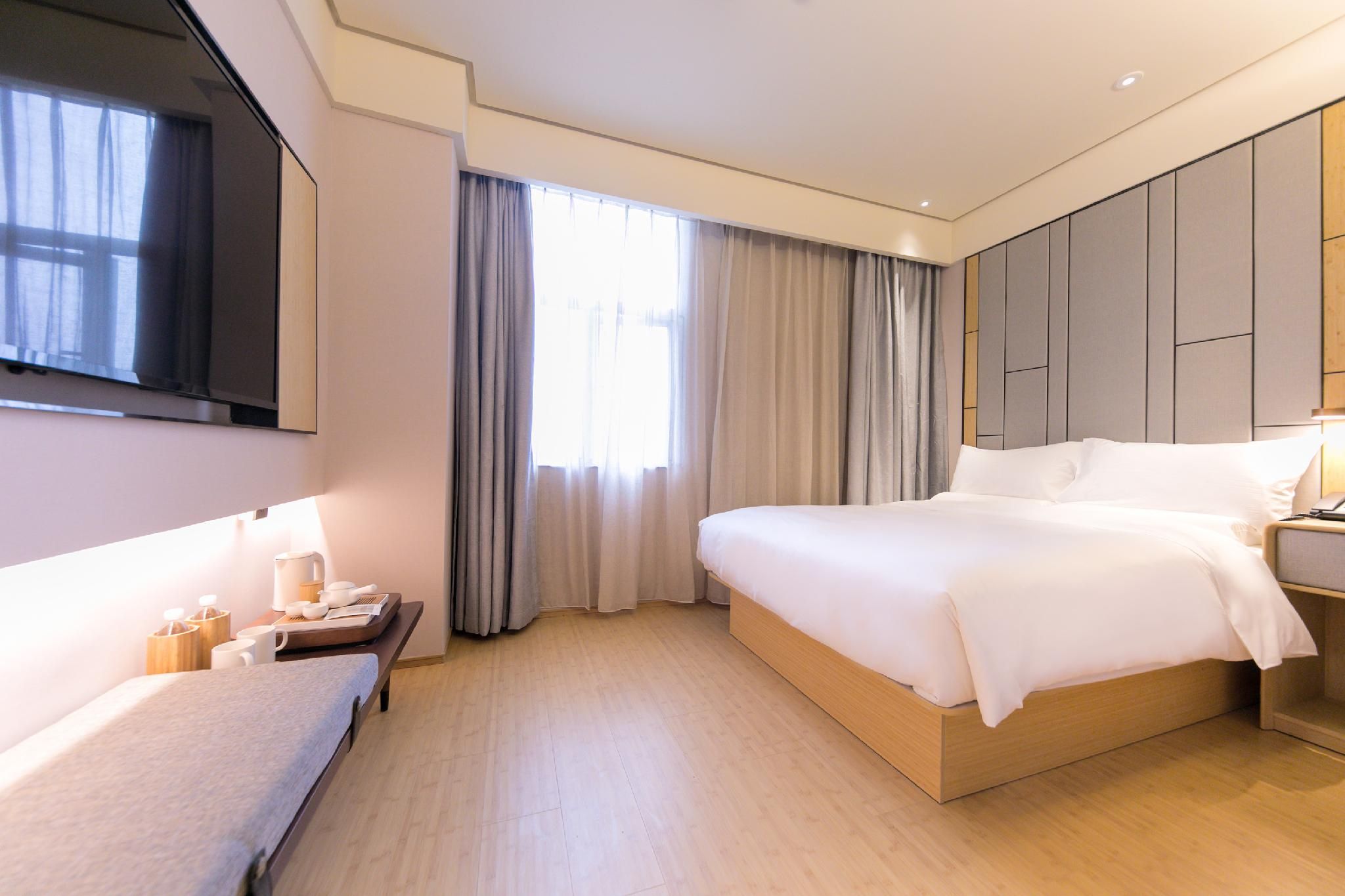 Business Queen Bed Room