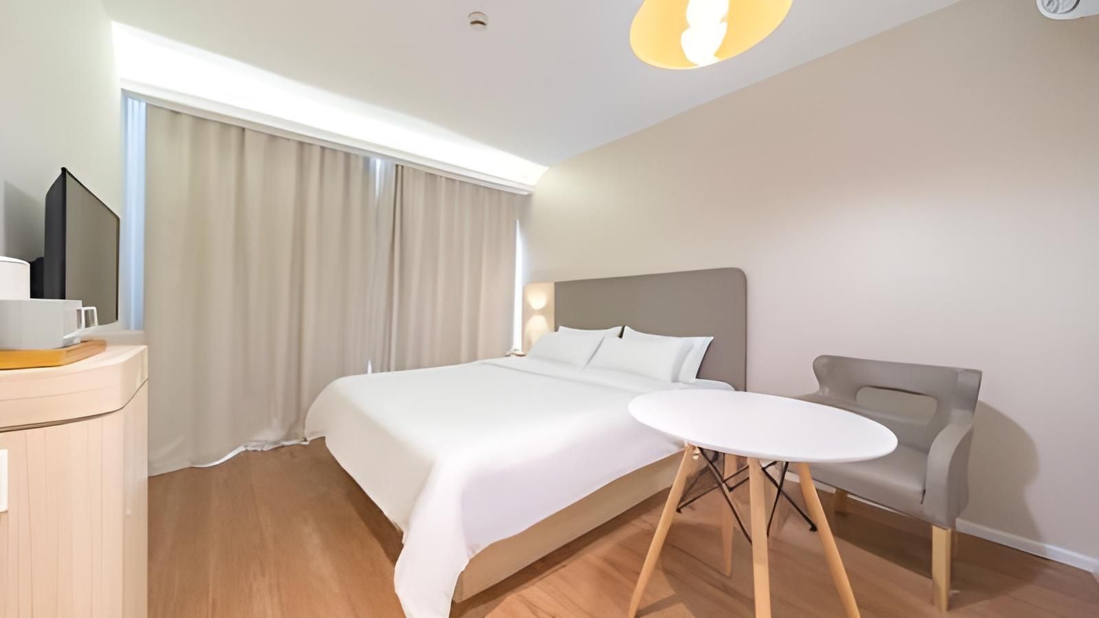 Huazhu - Superior BedRoom