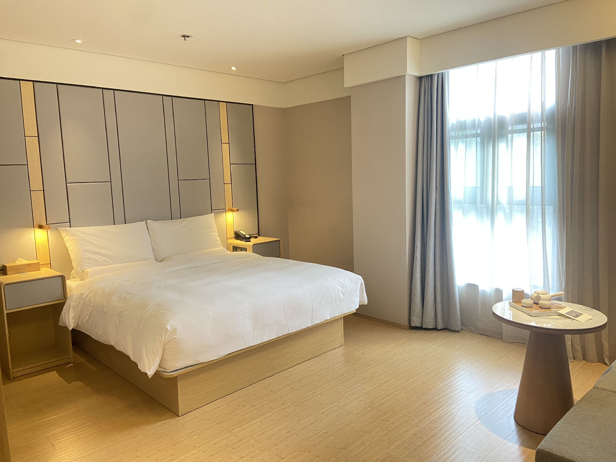 Business Queen Bed Room