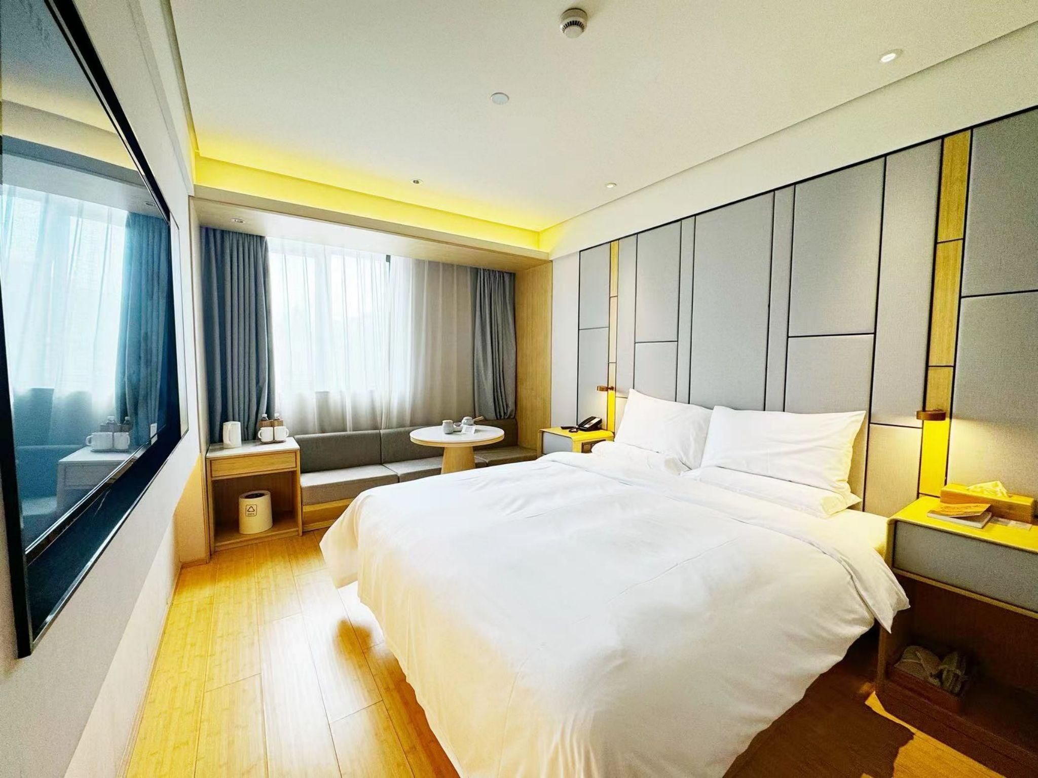 Business Queen Bed Room