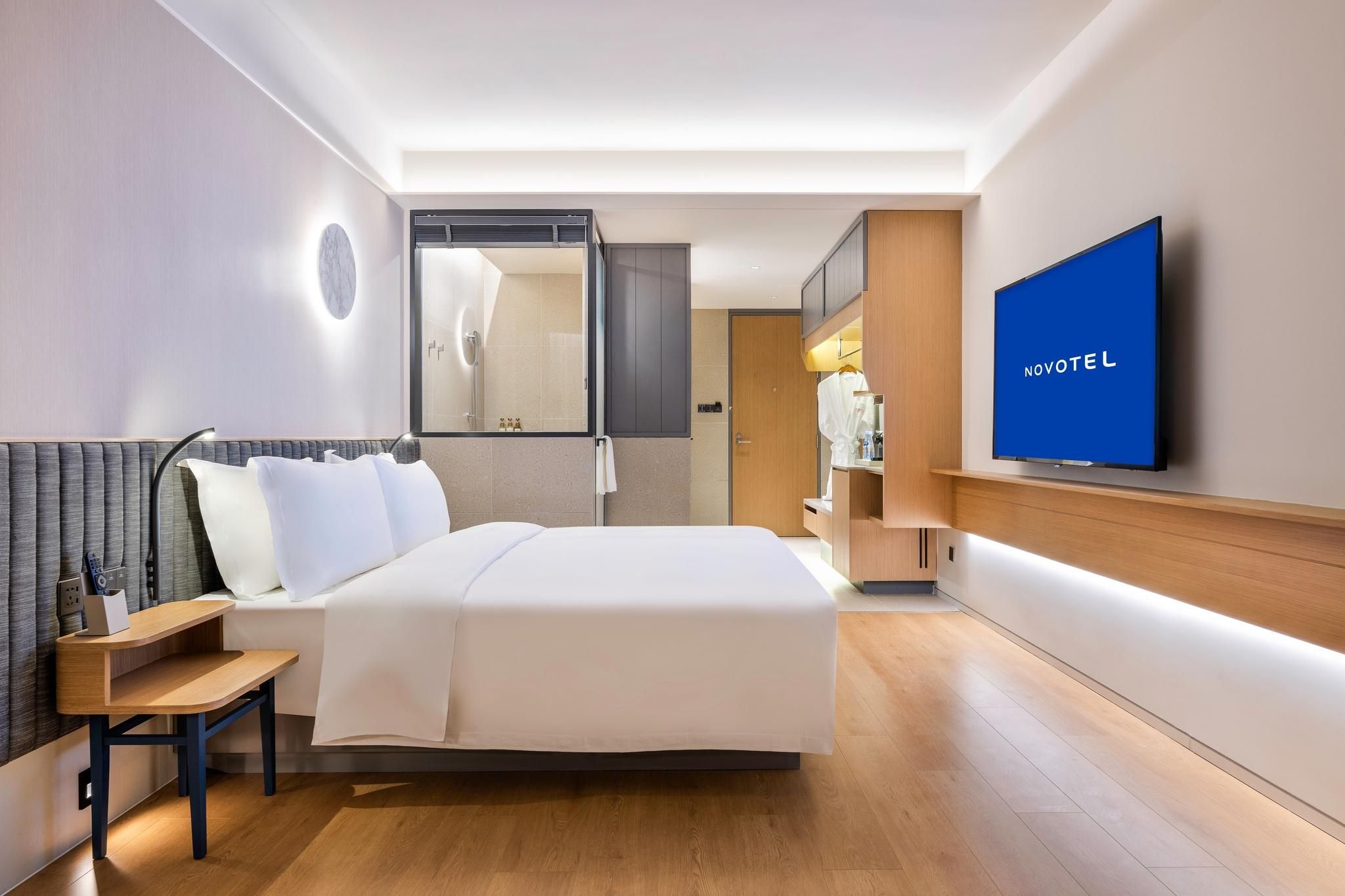 Novotel Shanghai Hongqiao Gubei Superior Queen Room