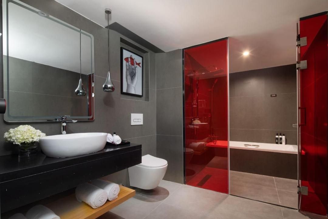 WH - Zhenxiang Suite