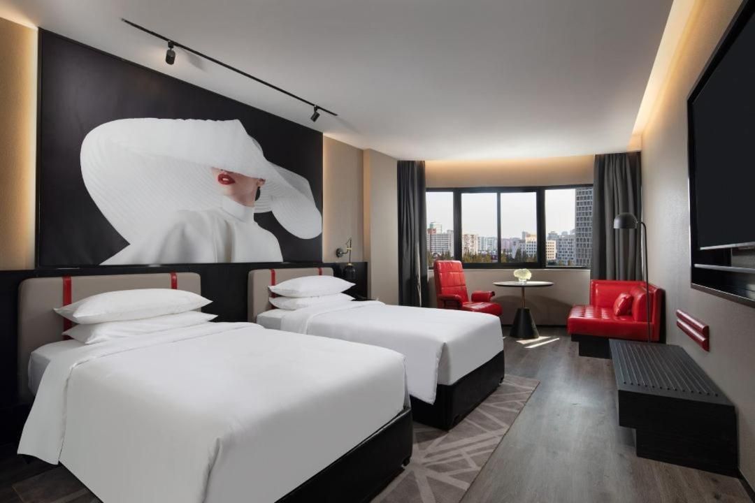 WH - Zhenxiang Suite
