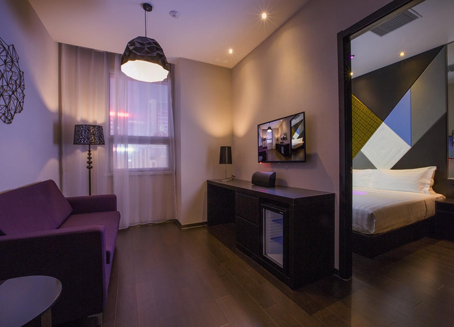 Huazhu - Deluxe Suite