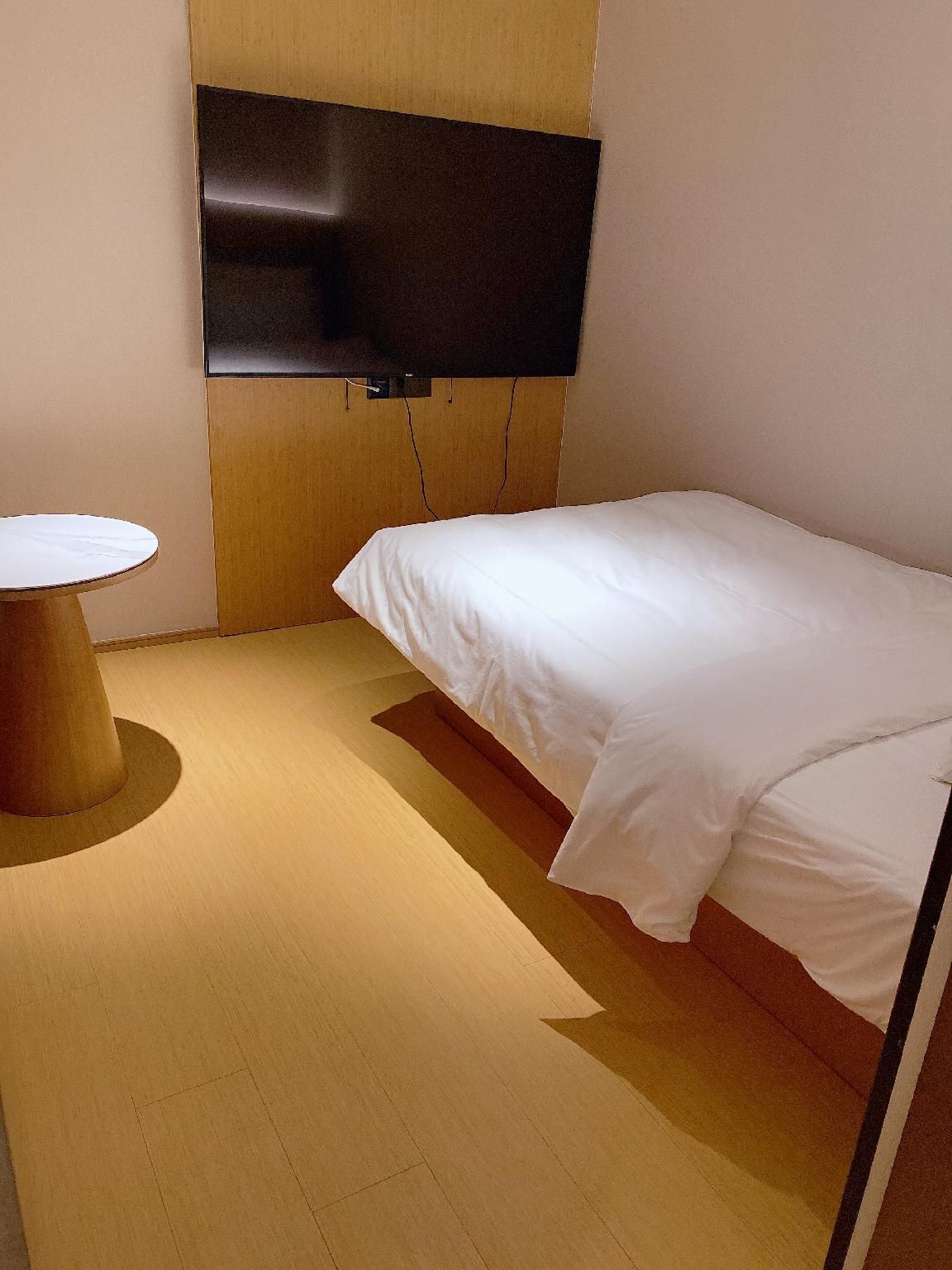 Huazhu - Family Room