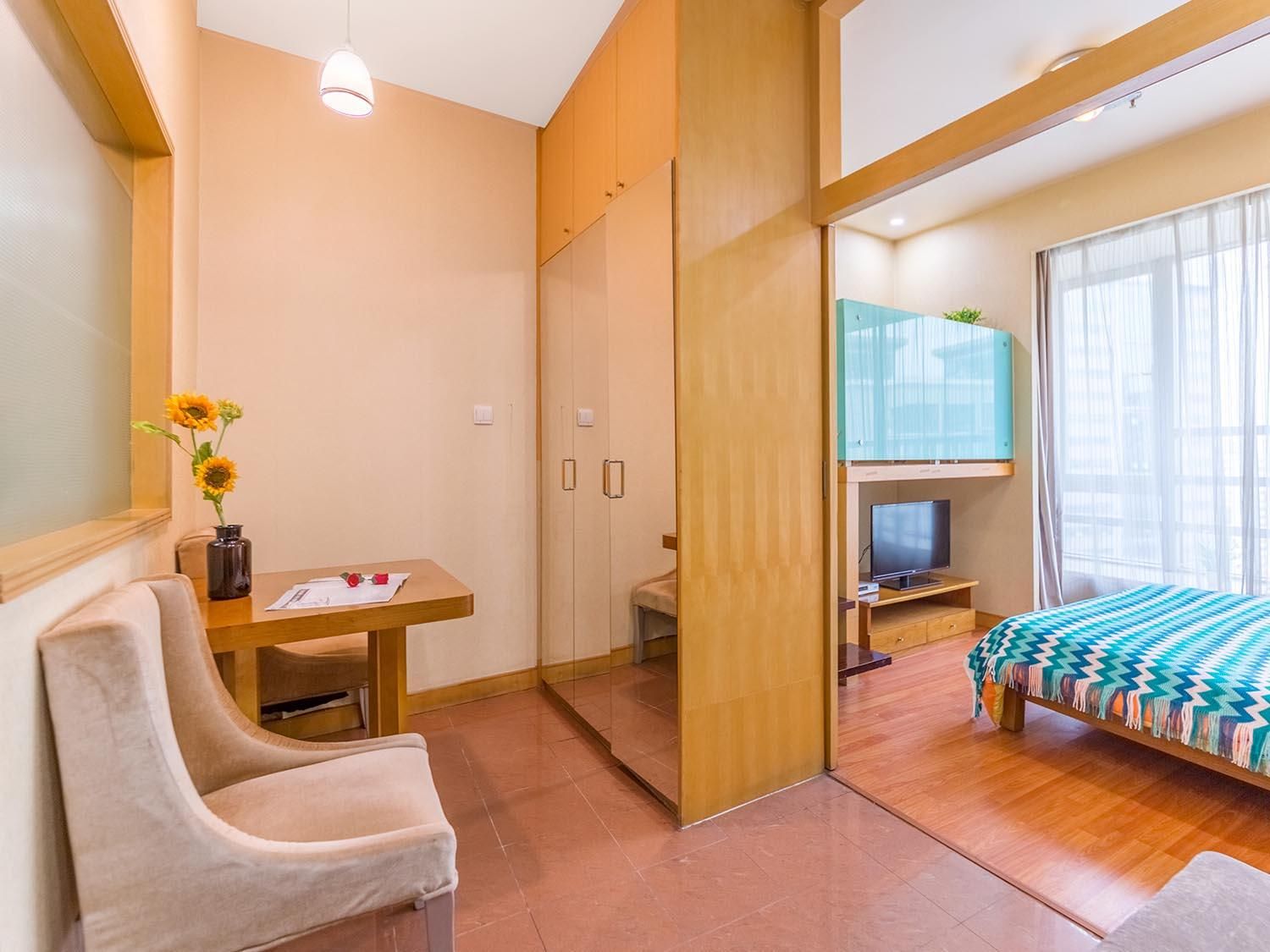 Boutique Room