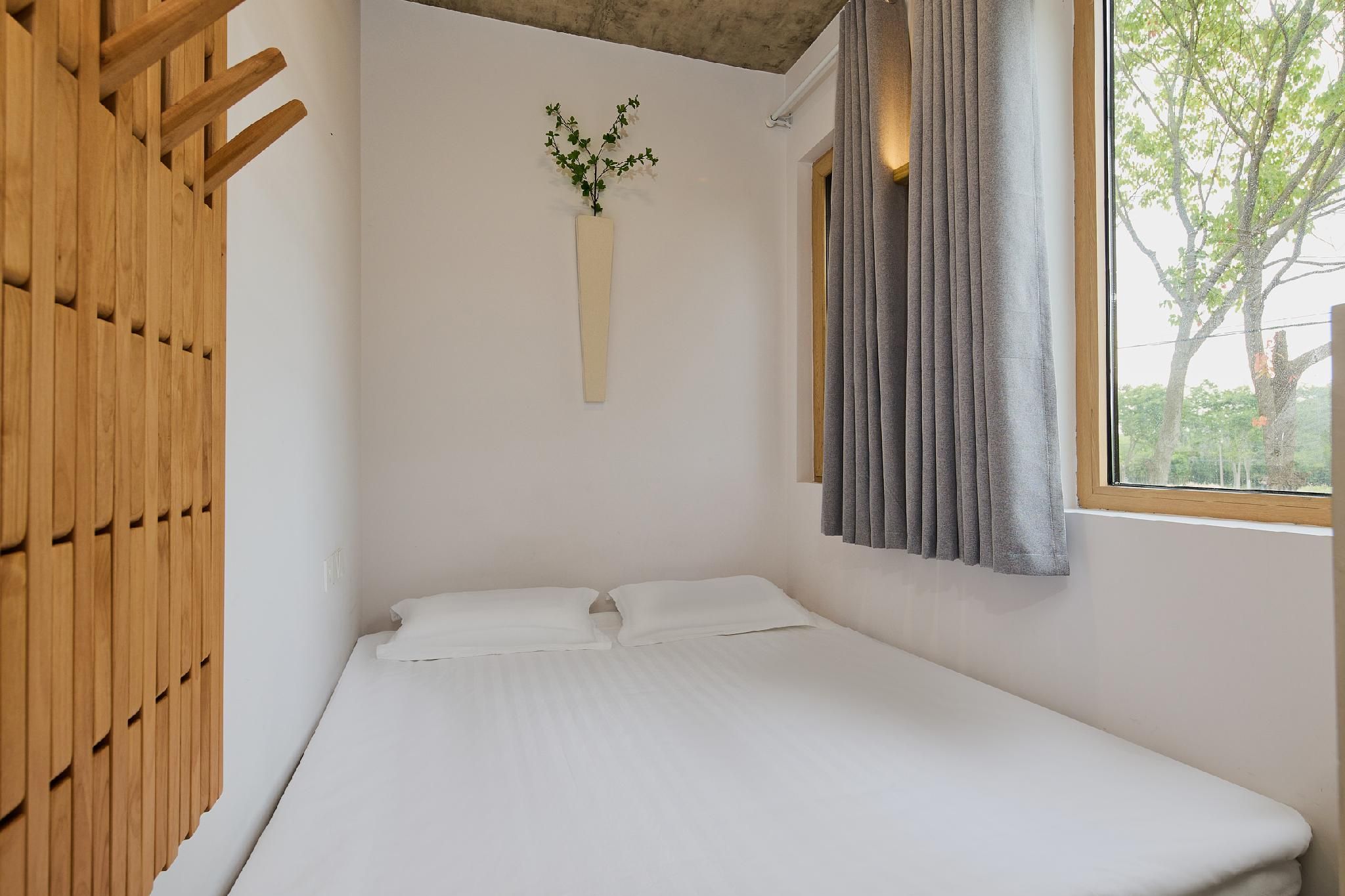 Tatami Queen Room