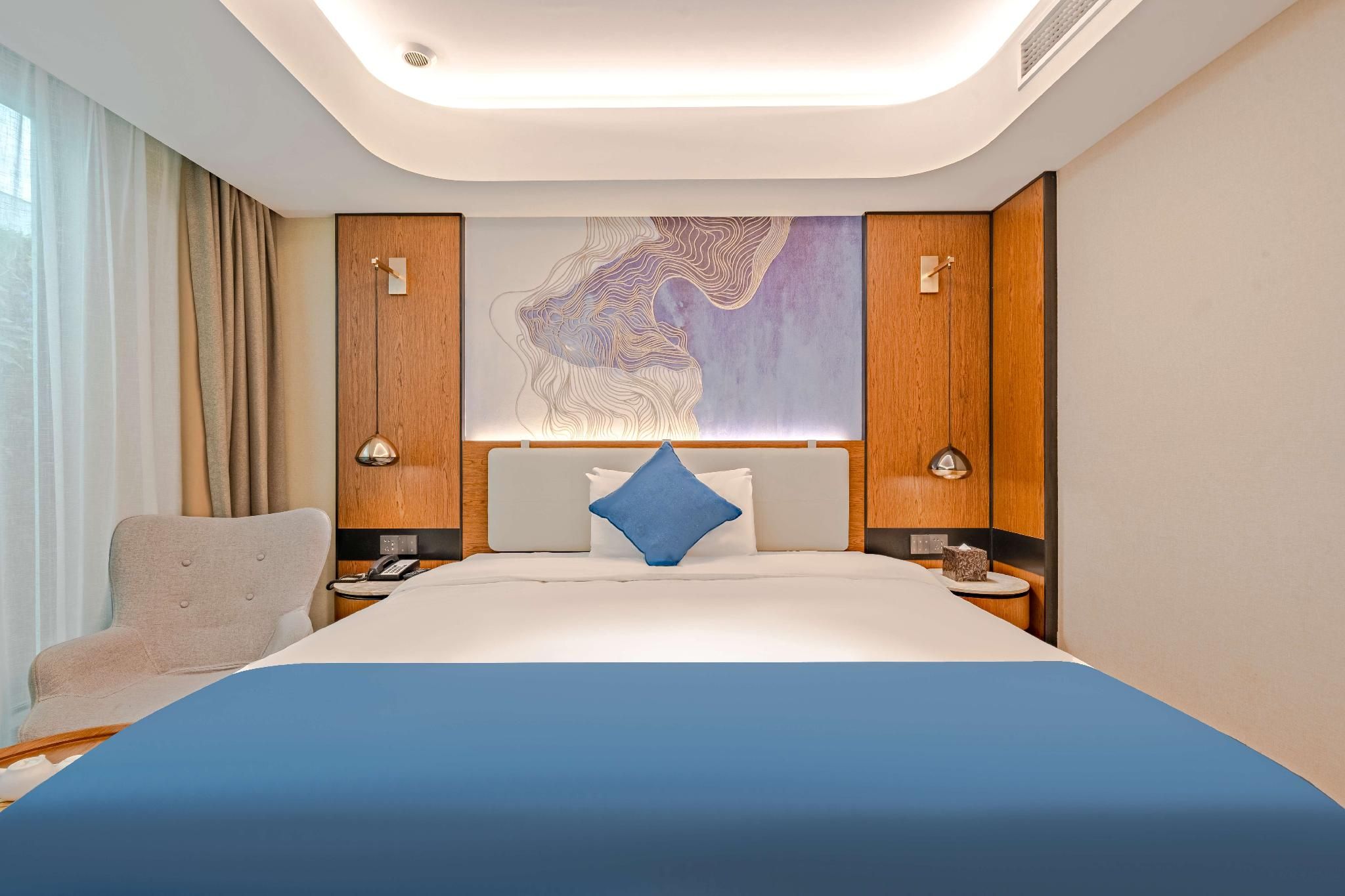 Luxury - King Bed