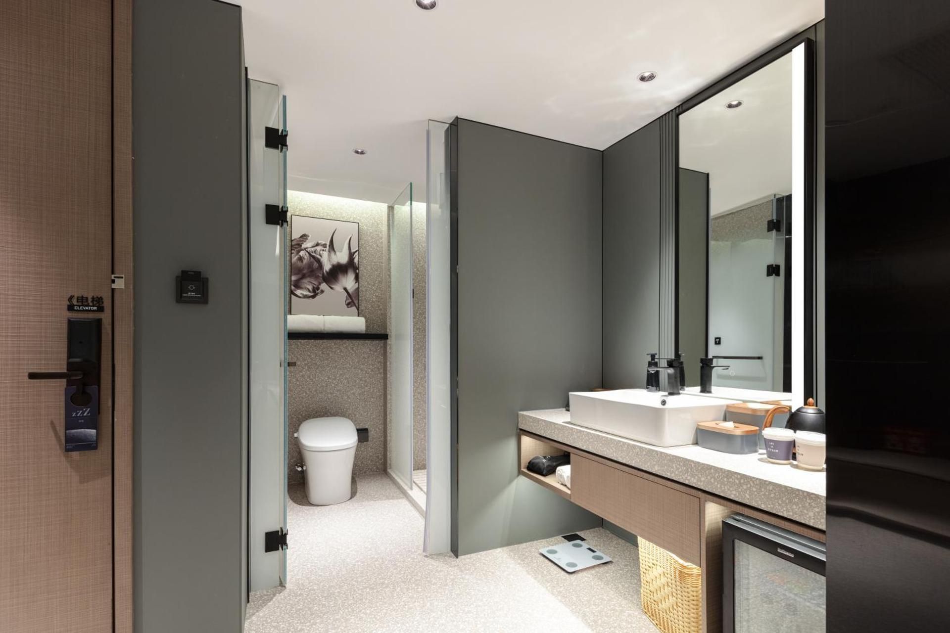 Jimu Queen Room with Garden View