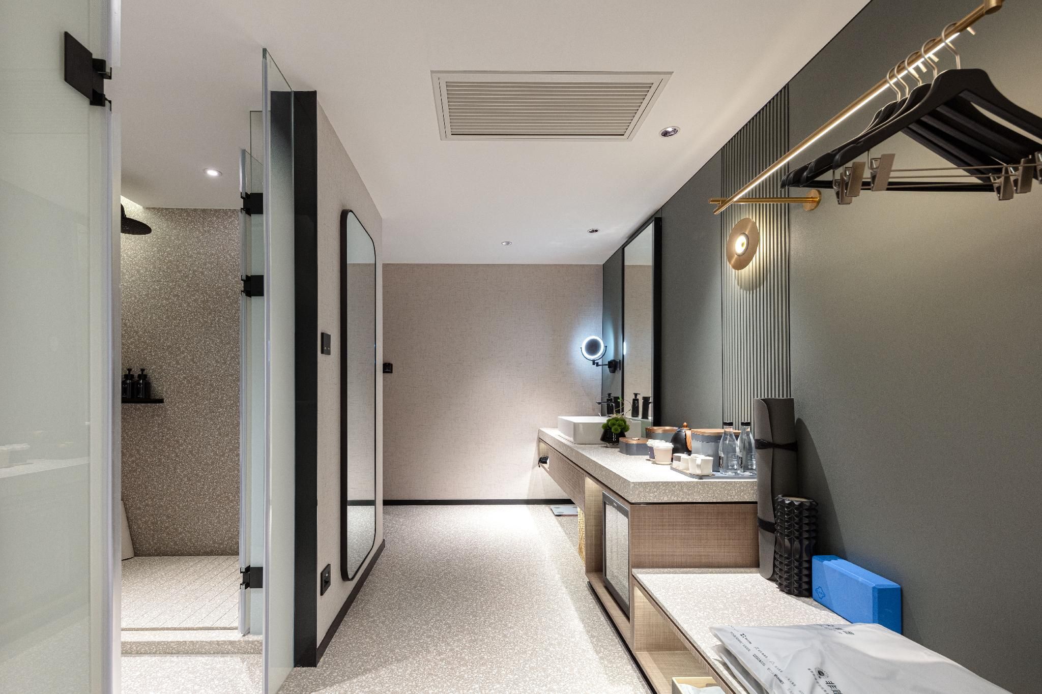 Executive room, Guest room, 1 Queen