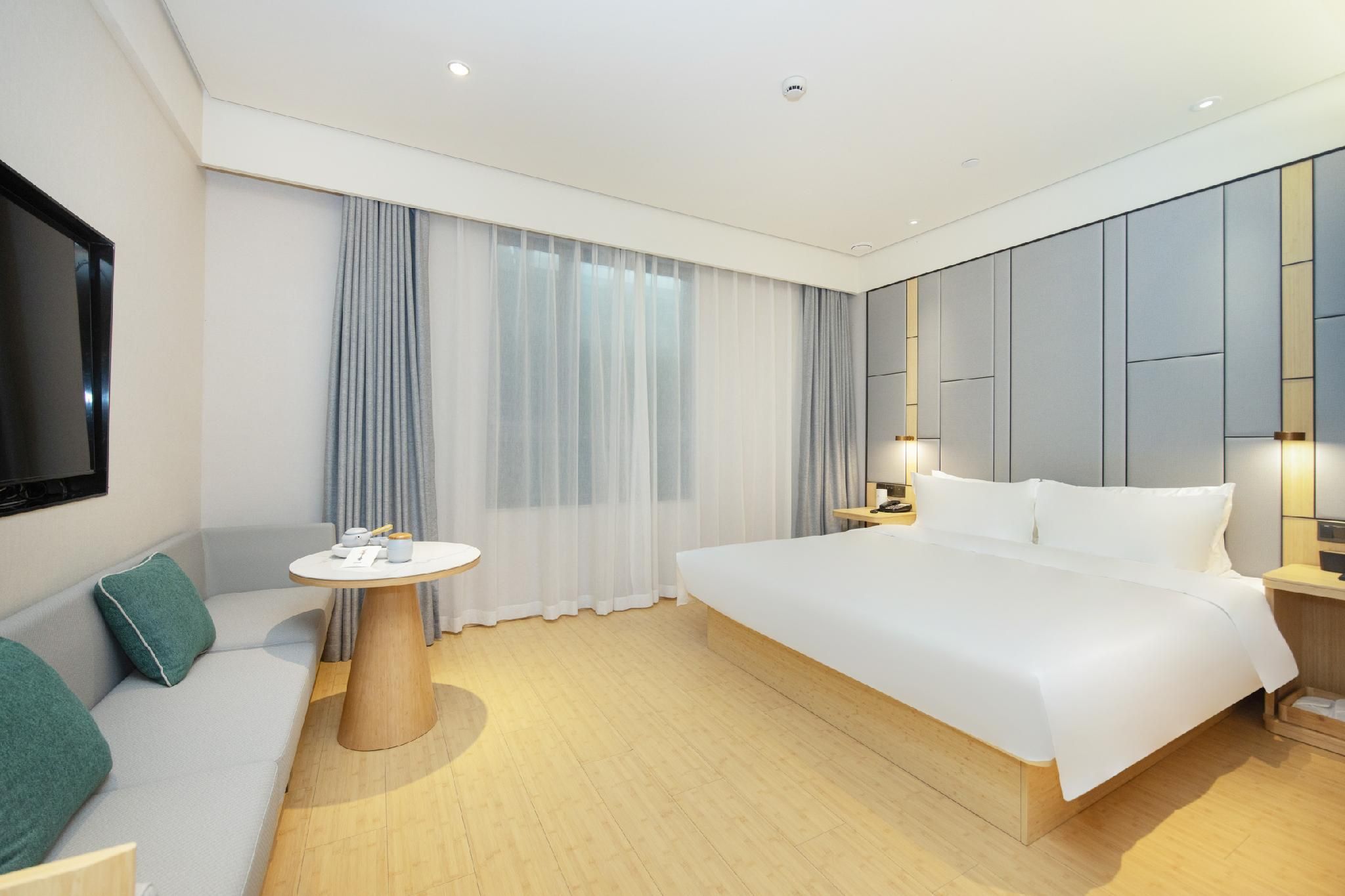 Huazhu - Superior BedRoom