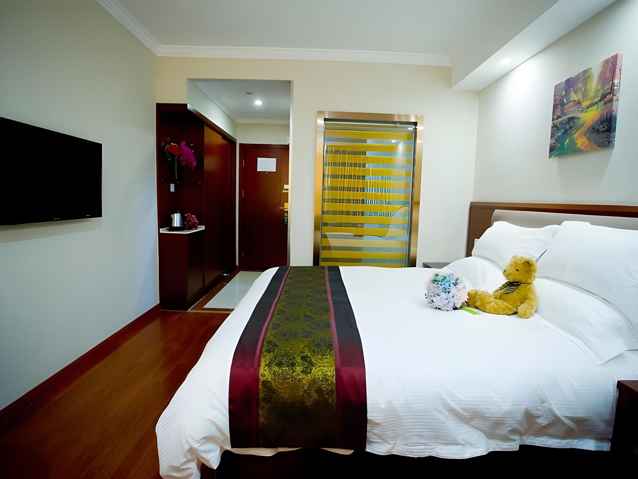 Standard - Queen Room
