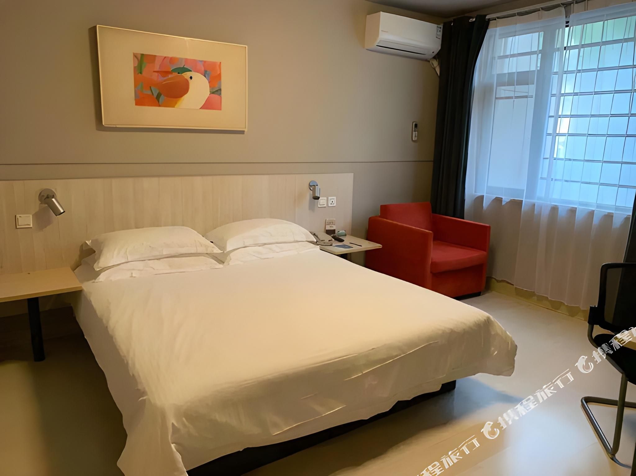WH - Superior Bed Suite