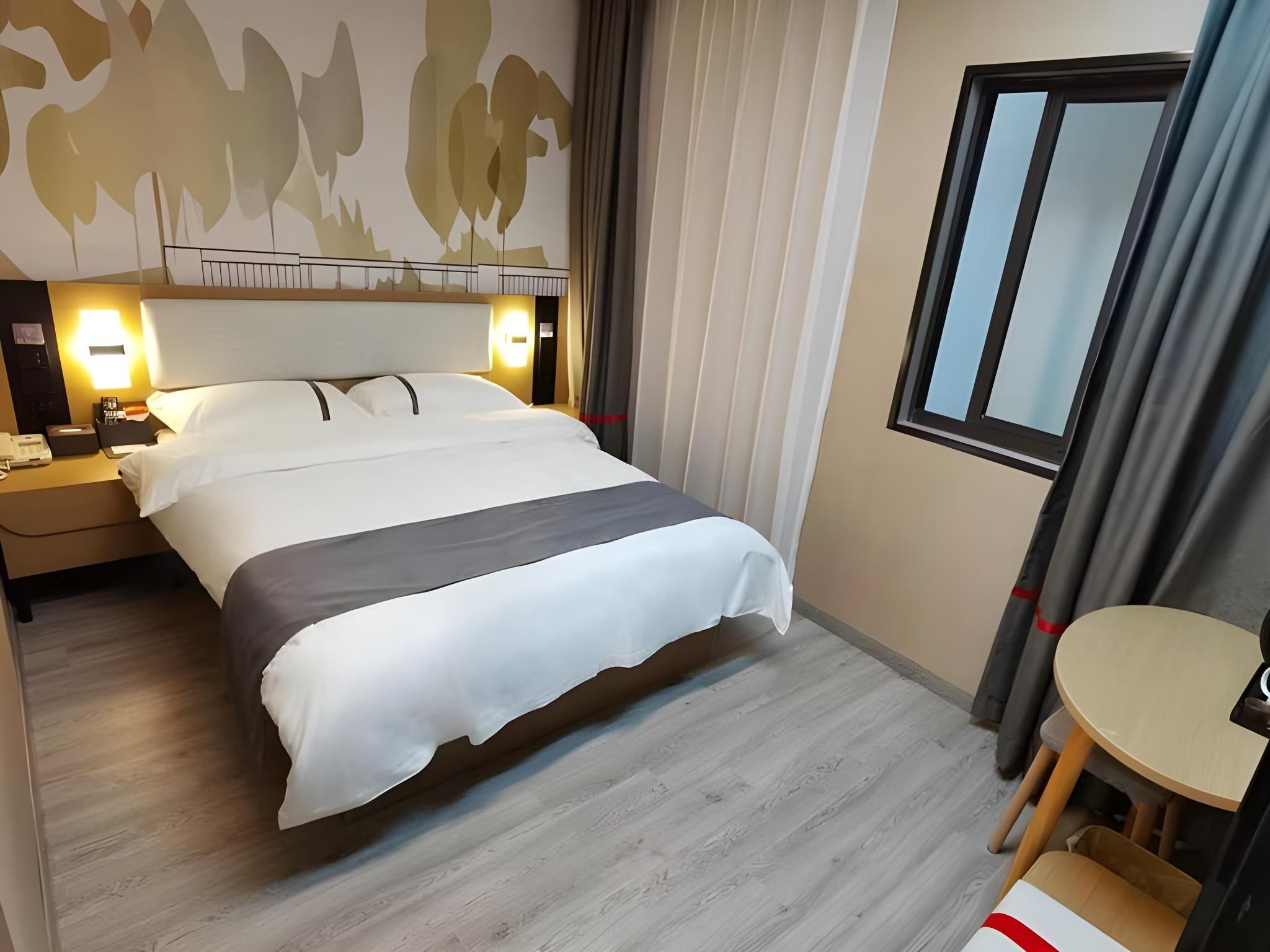 Standand Queen Room