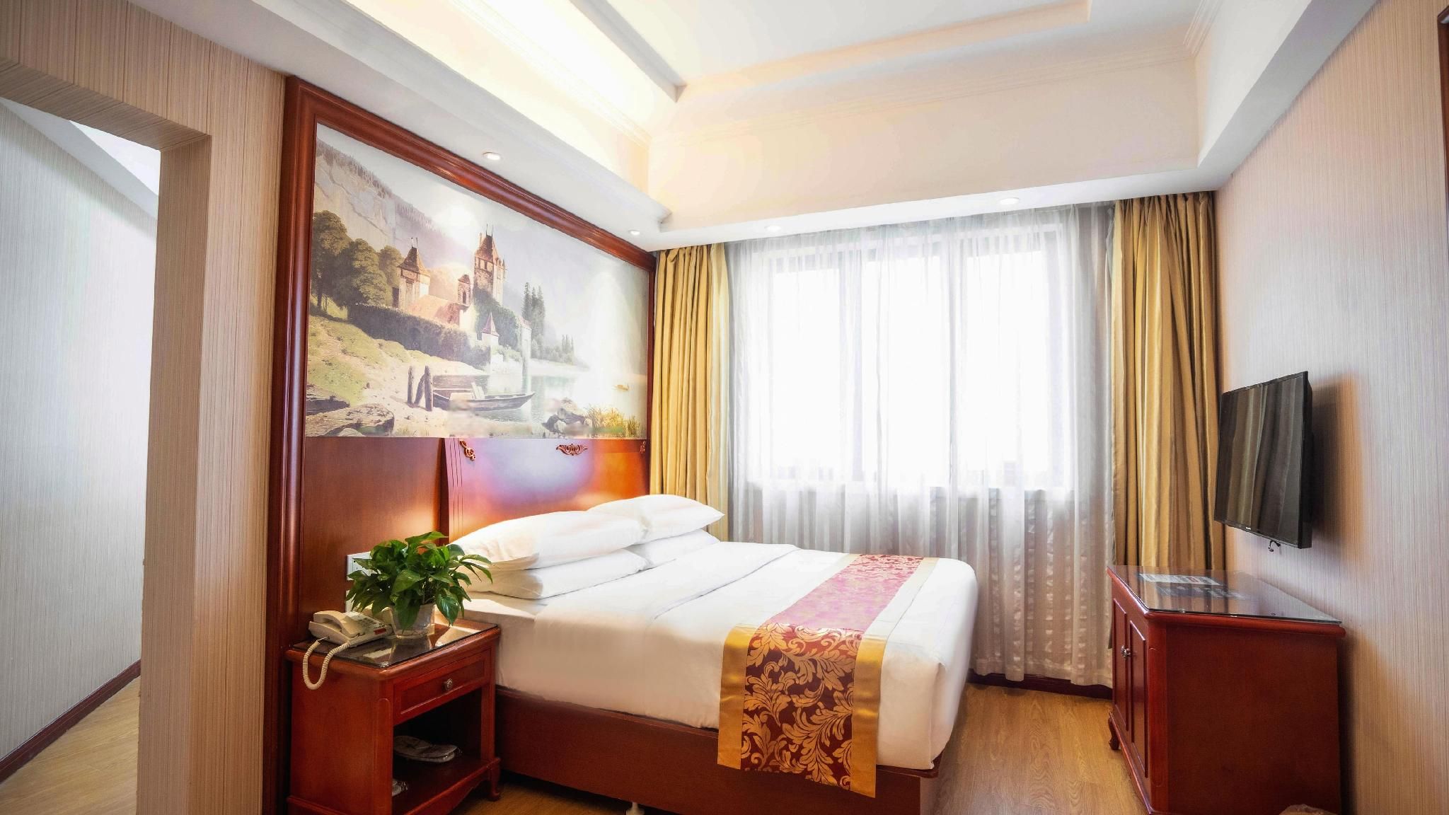 Double Room with Mah-jongg Table