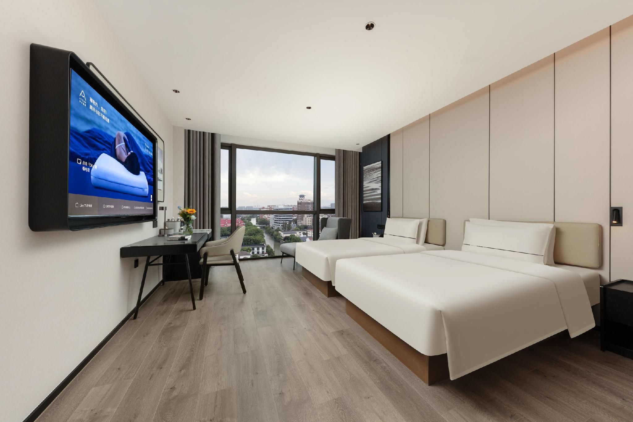 Premier Twin City View