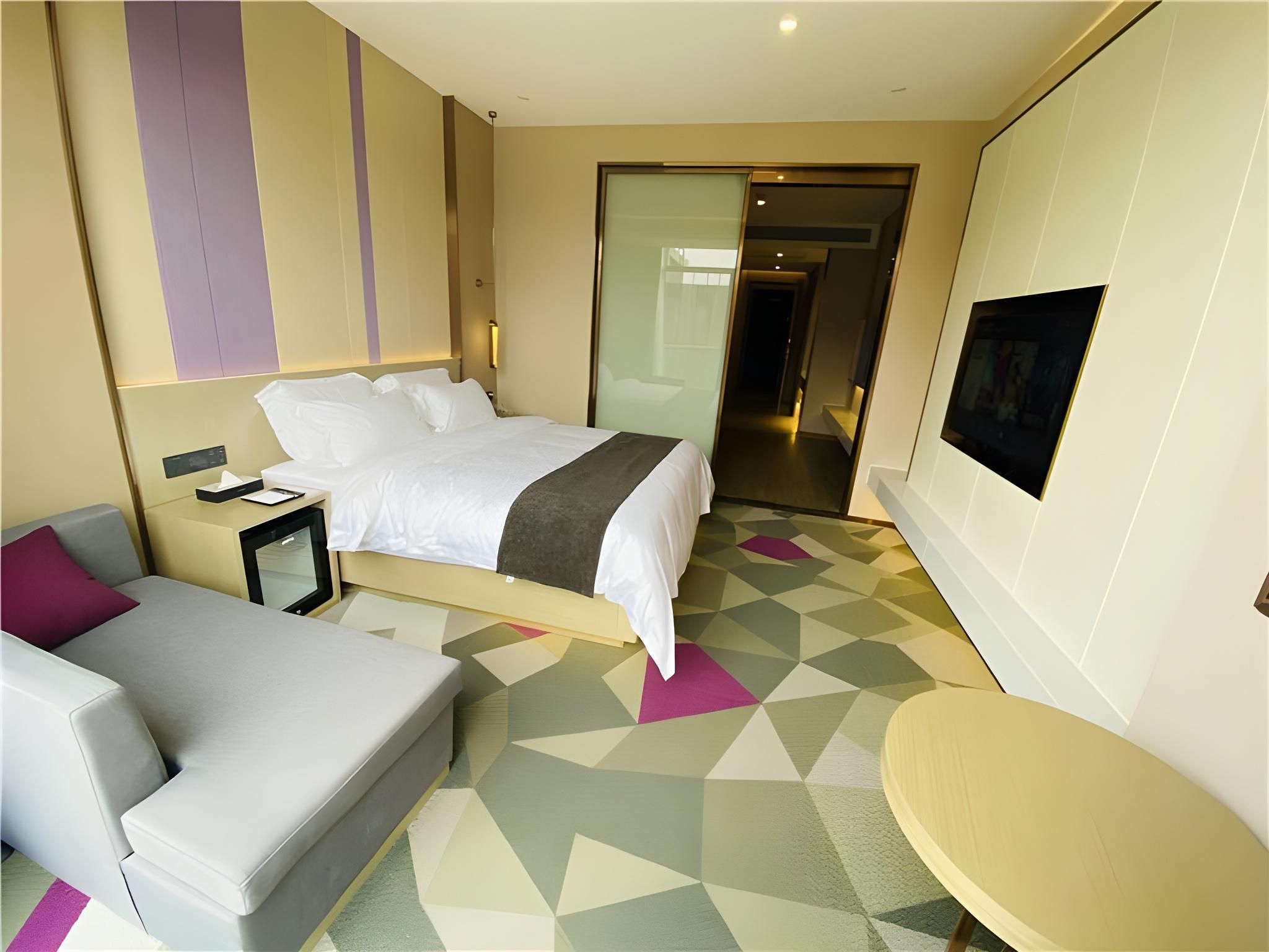 WH - 1 Bed Room with View
