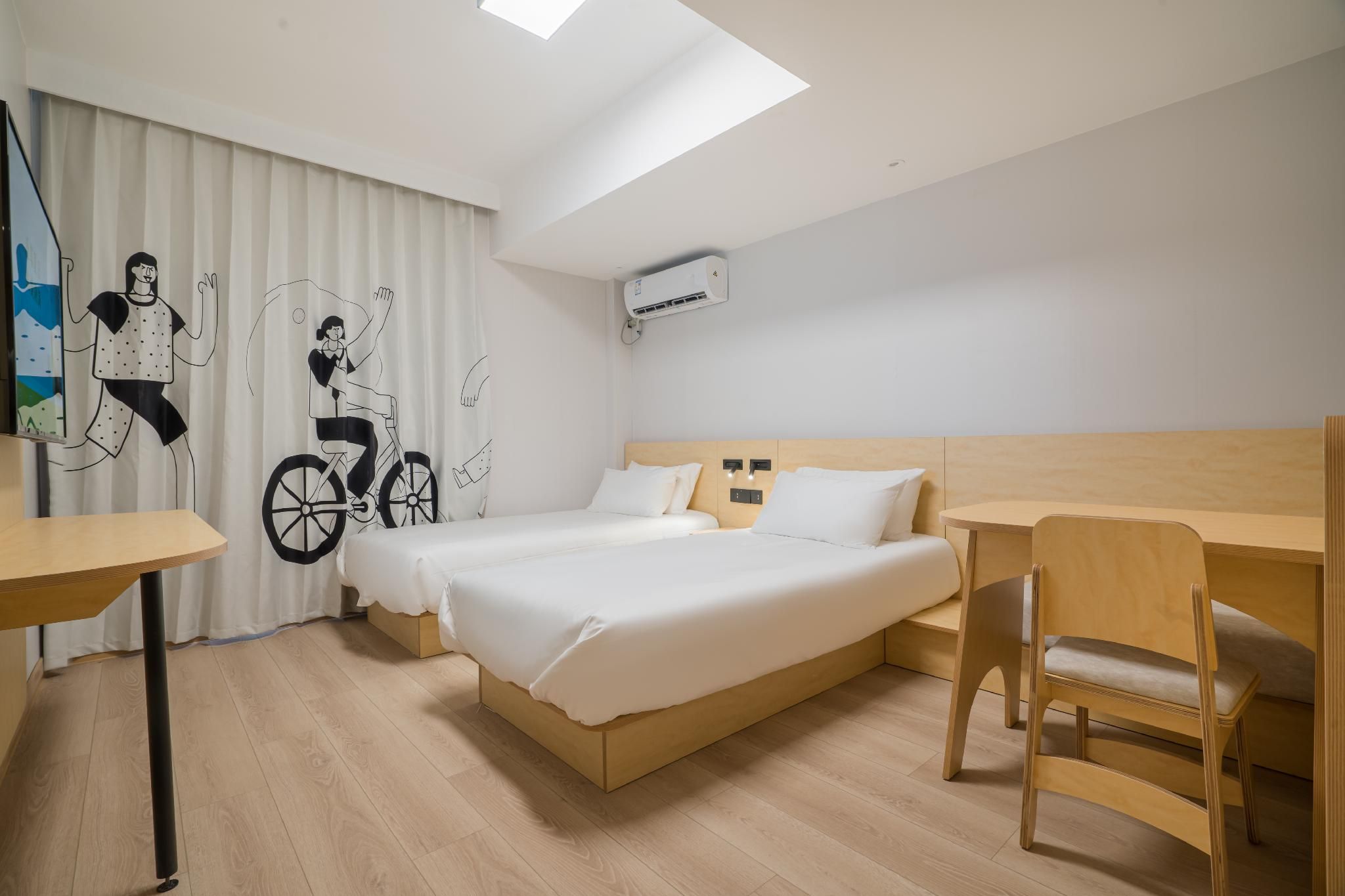 Huazhu - Twin Room