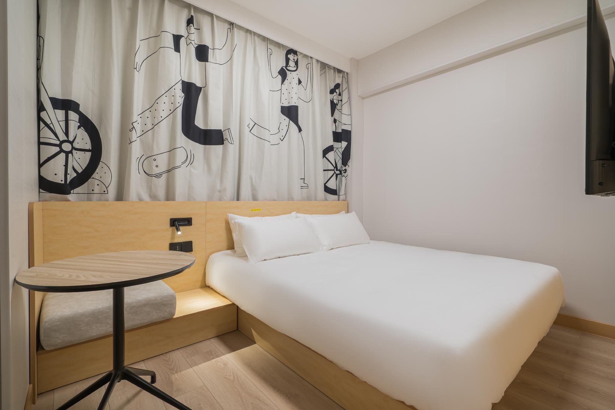 Huazhu - Superior BedRoom