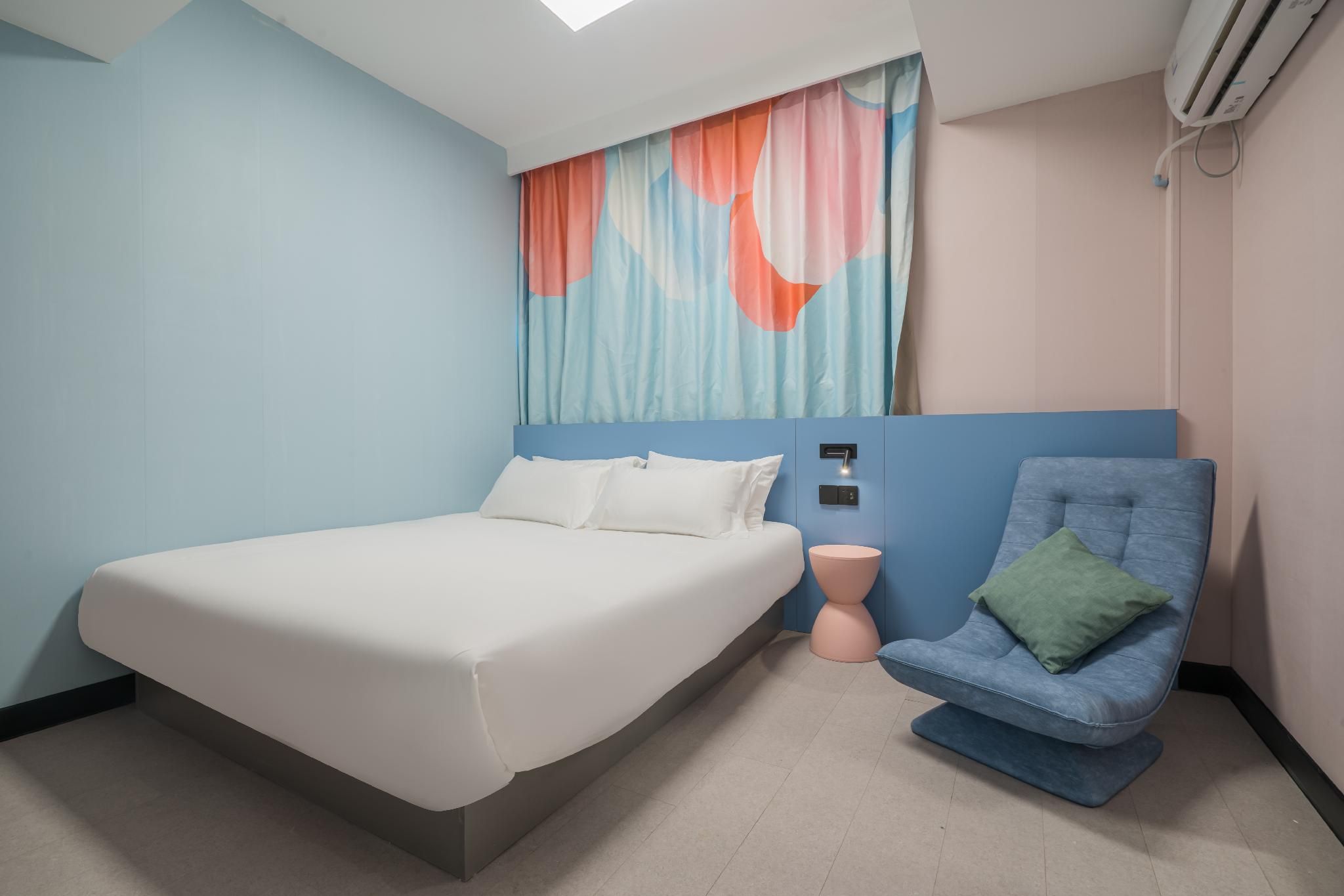 Huazhu - Feature 1 Bed Room