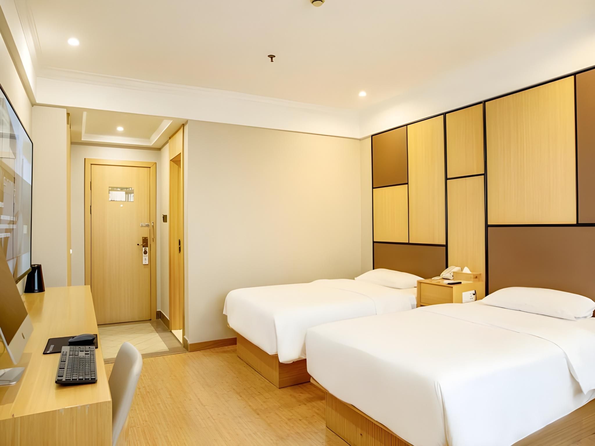 2 Bed Twin Superior Room