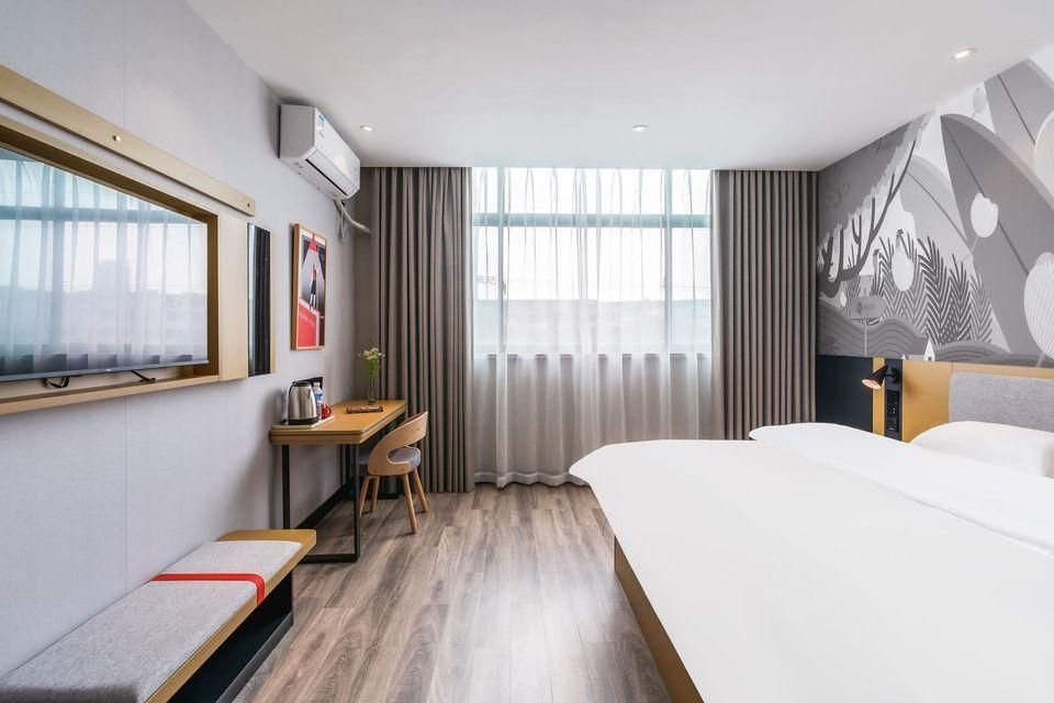 Superior Room Queen