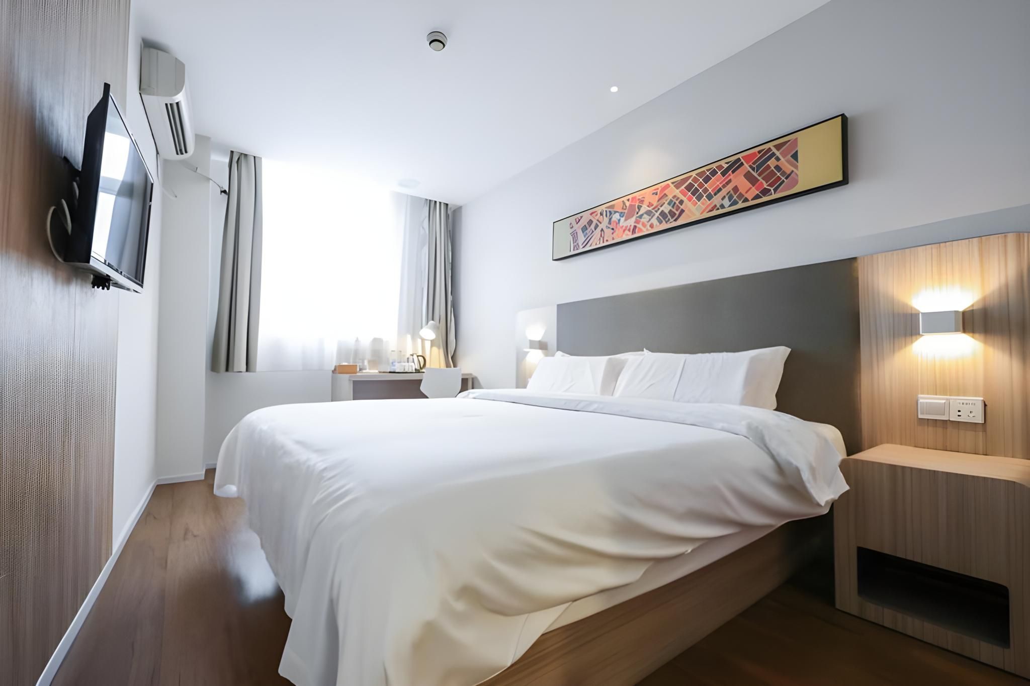 Huazhu - Superior BedRoom