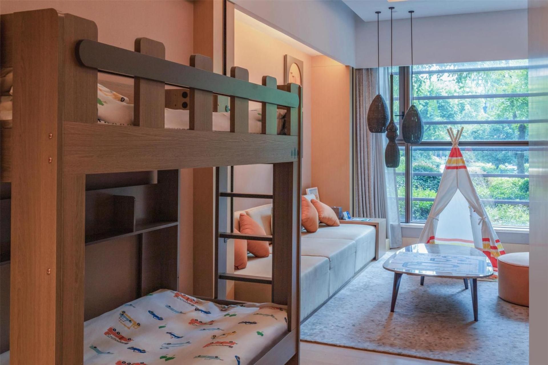 FAMILY BUNK SUITE GARDEN VIEW WITH BALCONY