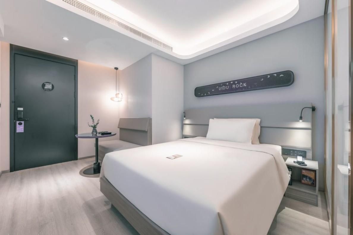 Executive room, Guest room, 1 Queen
